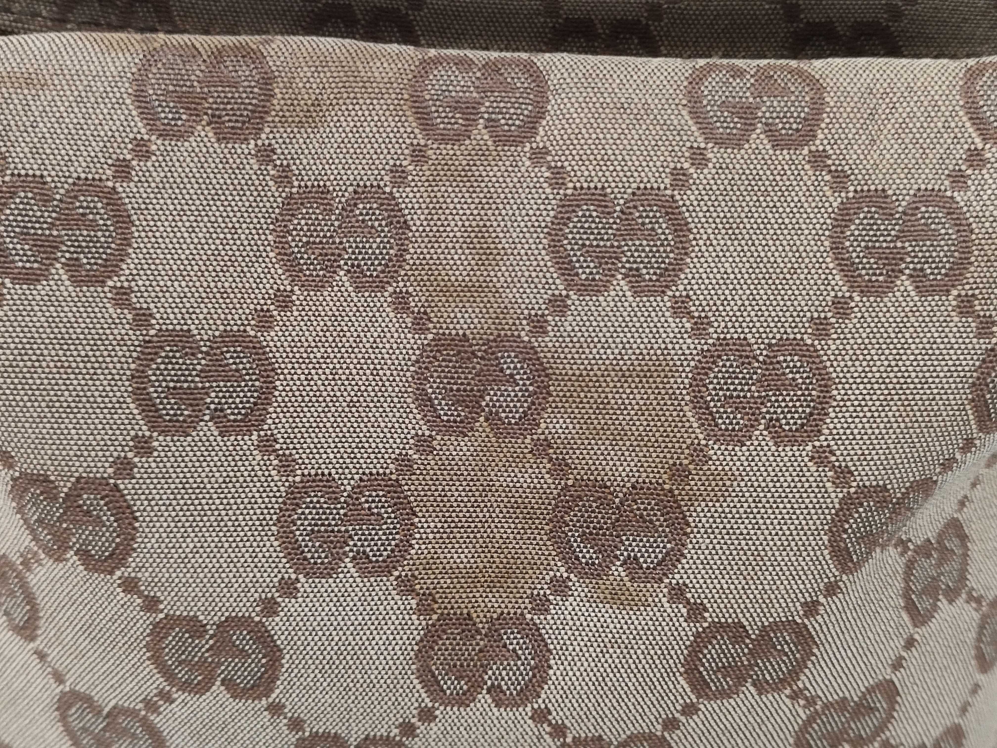 GG Canvas Pouch — view 3