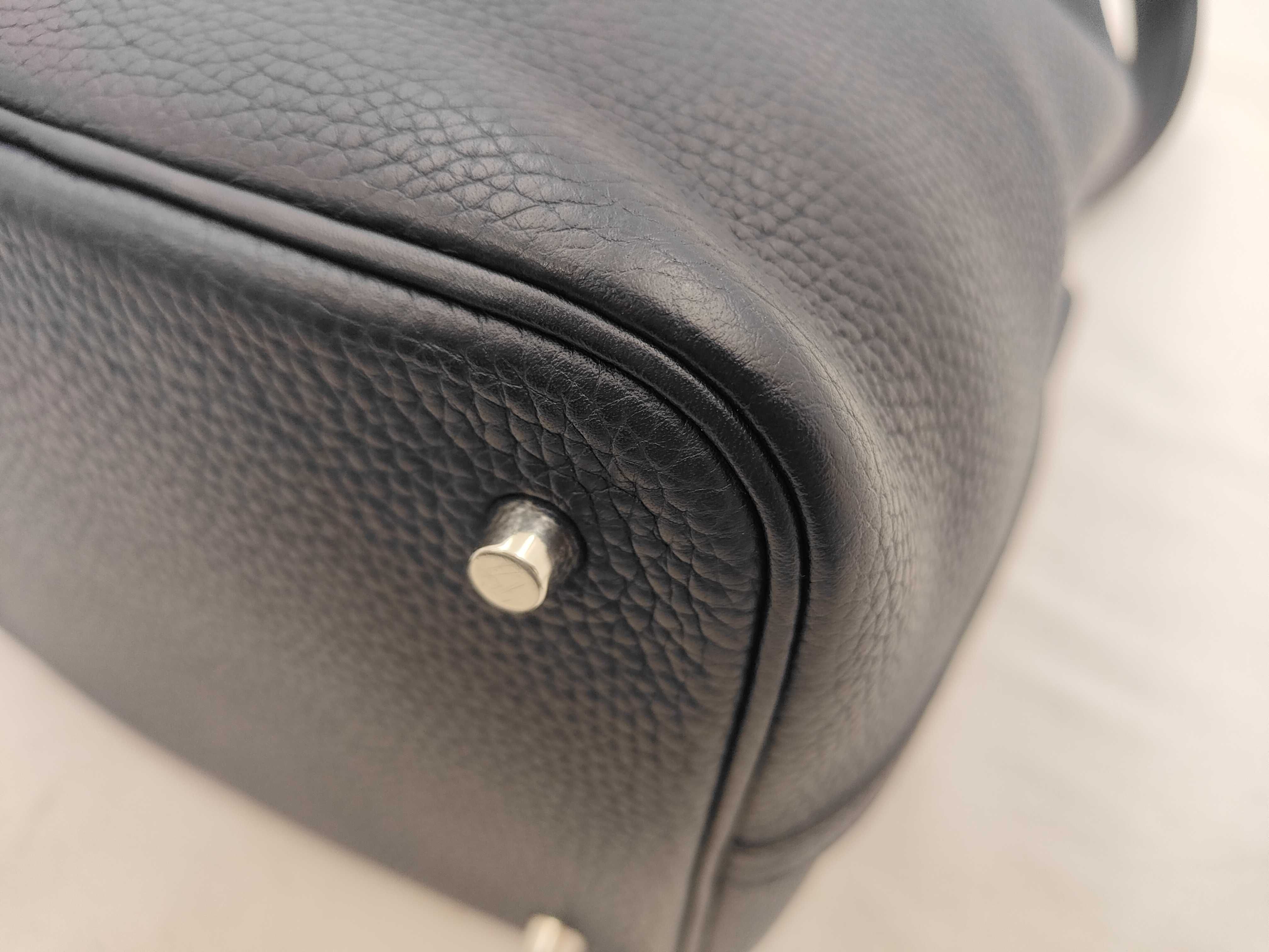 Picotin Lock 22 MM Taurillon Clemence Leather, Blue Nuit, Silver Hardware, Year: 2020, Handbag — view 6