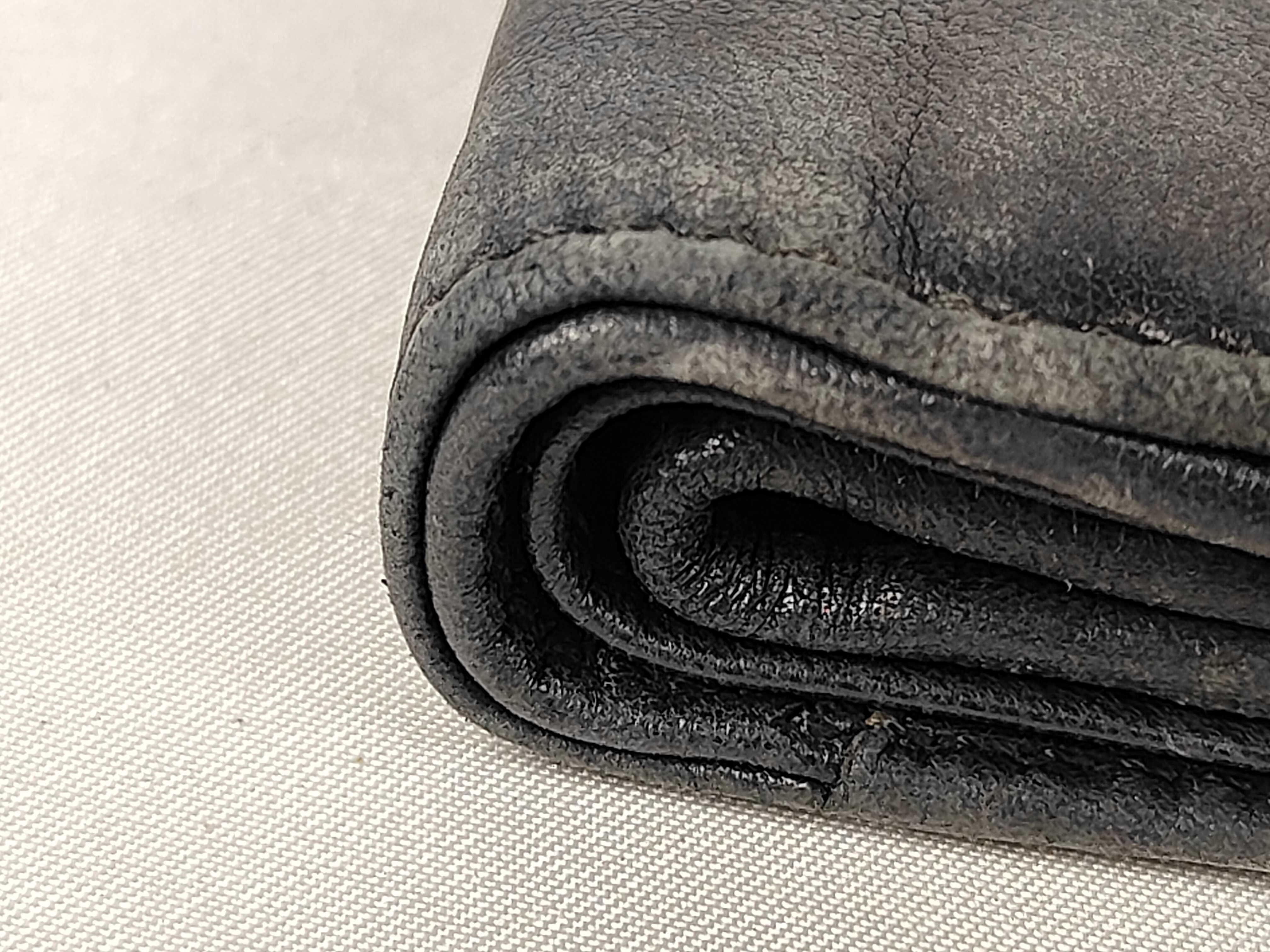 wallet — view 5