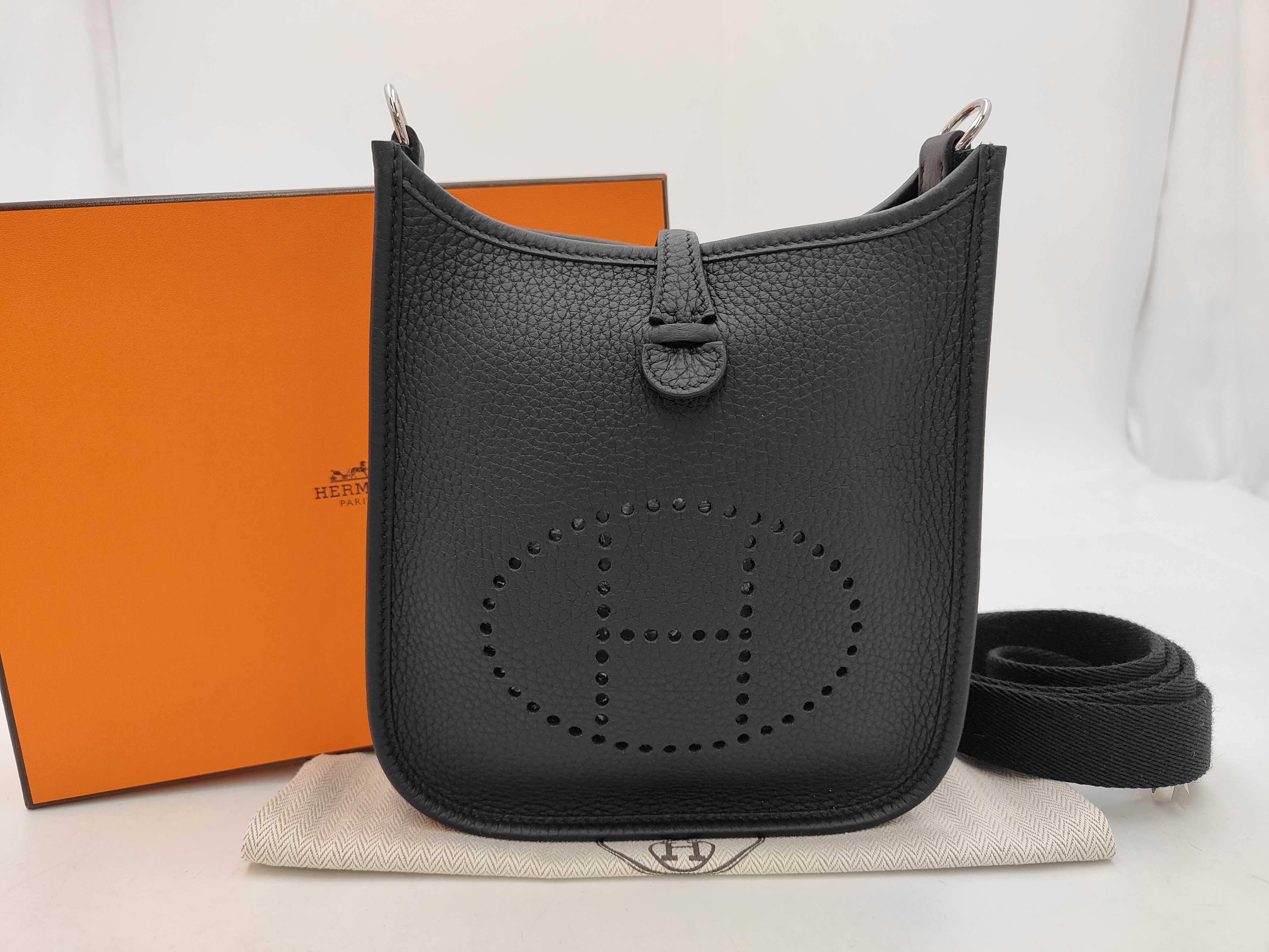 Evelyne TPM K stamp Noir Silver hardware KMM012KH Shoulder bag