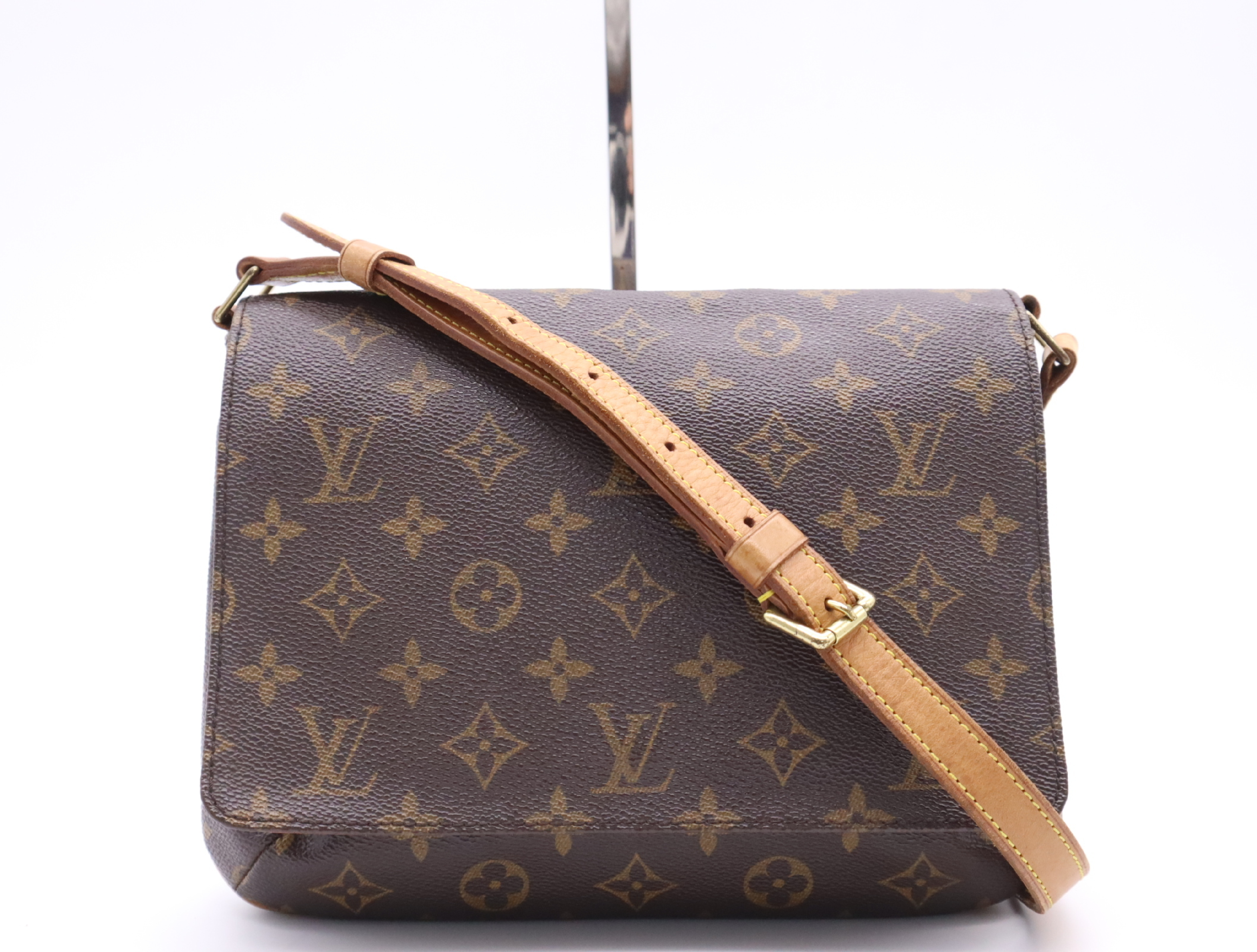 M51257 Monogram Musette Tango Short Shoulder Bag