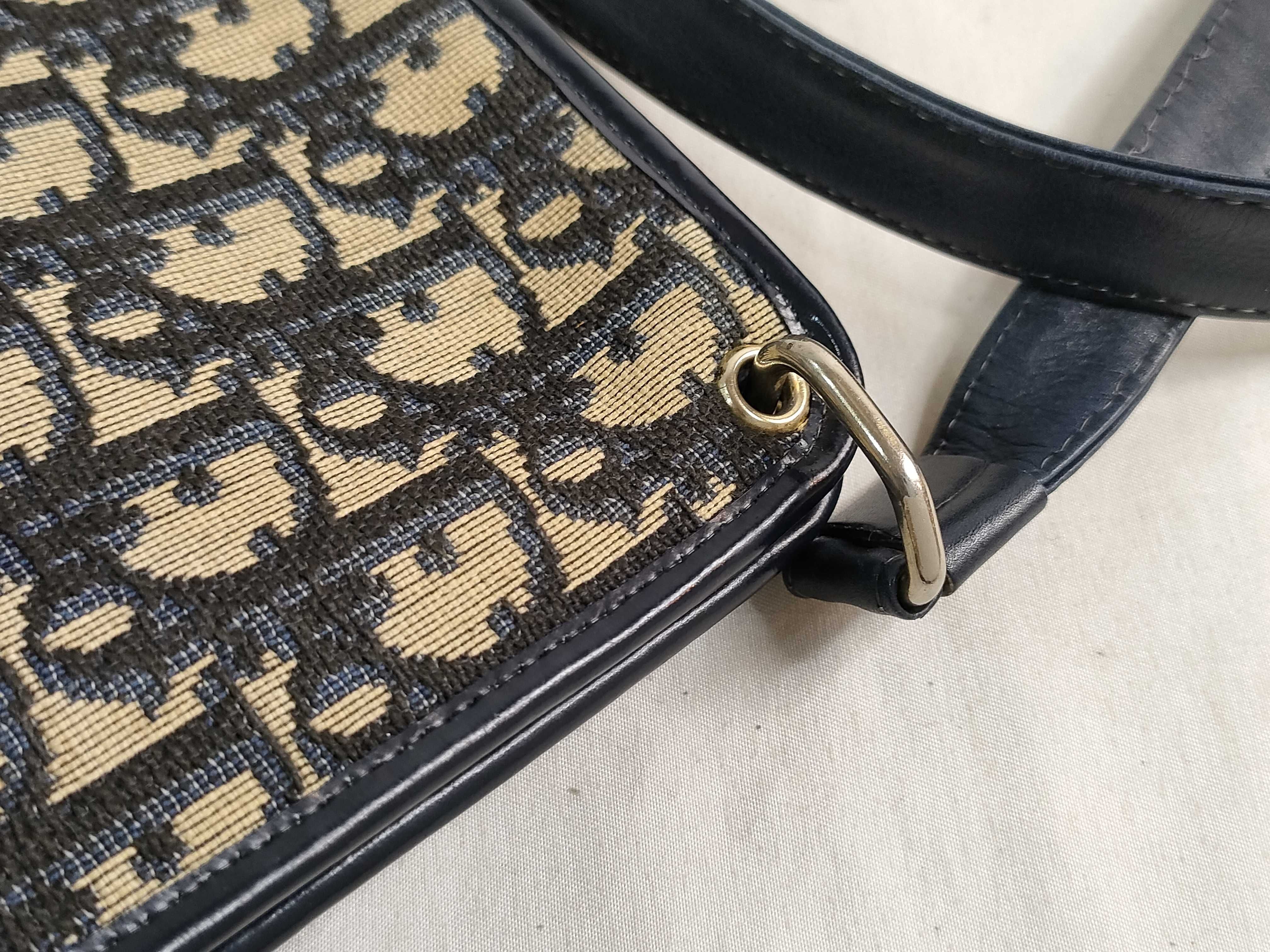 Trotter One-Shoulder Bag — view 5