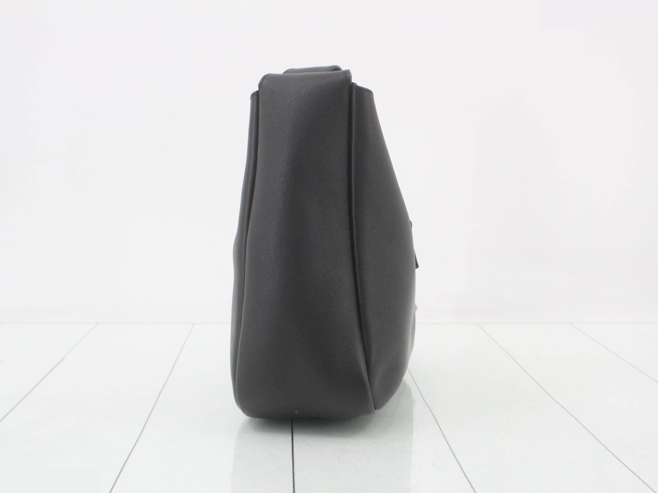 LE 5 A 7 Small — view 4