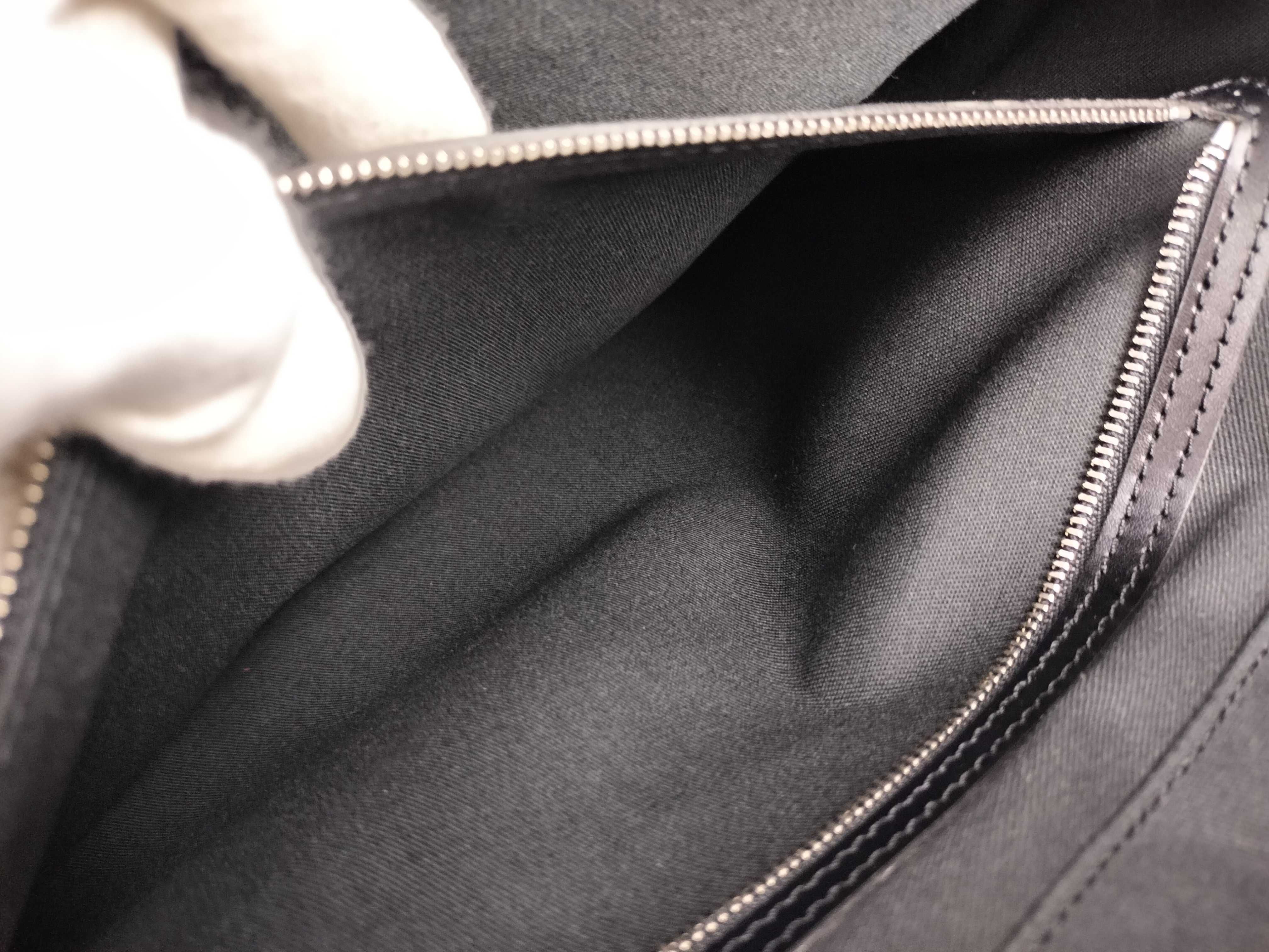 Taiga Vuitton Taiga Delsu Shoulder Bag — view 11