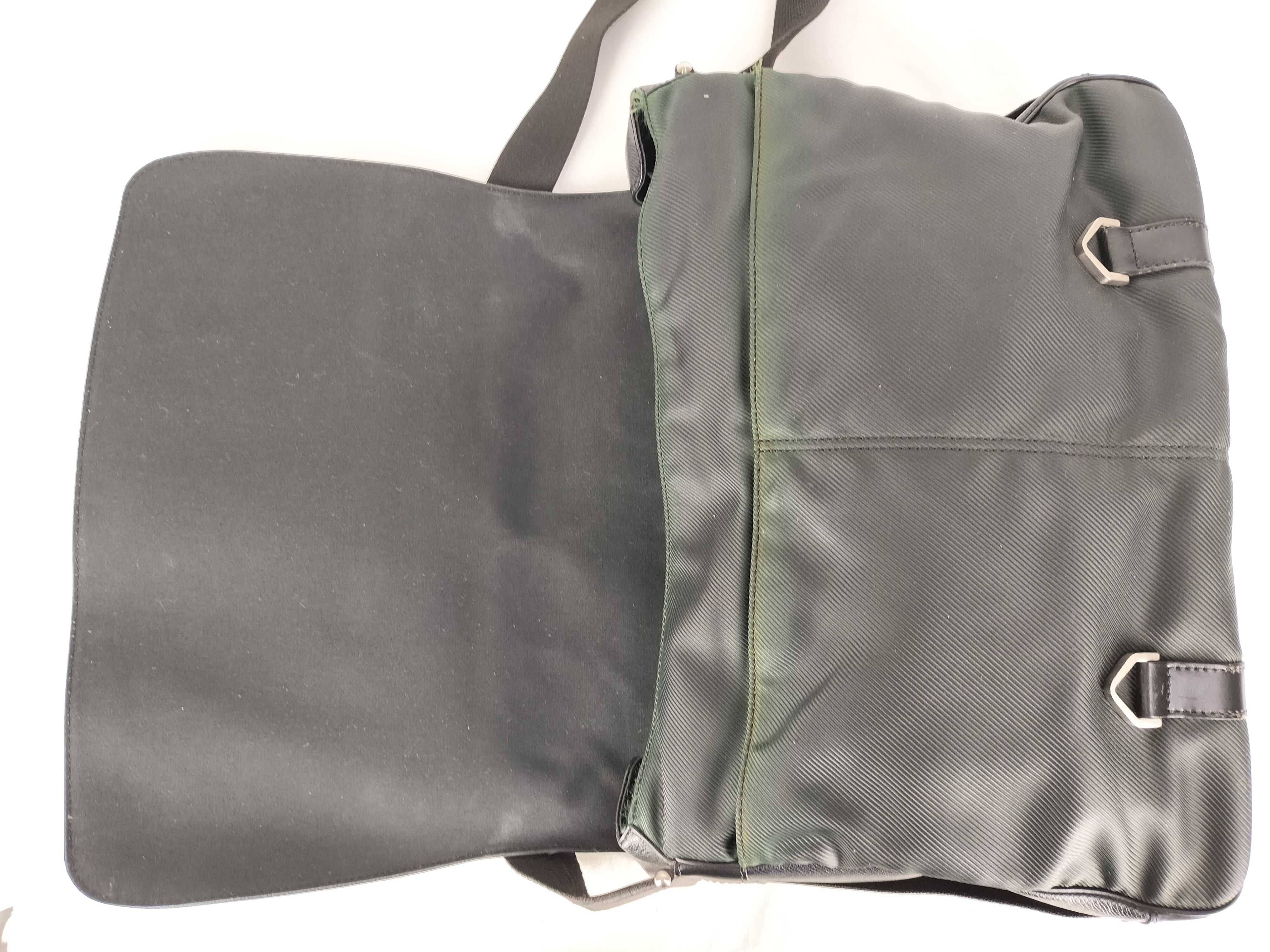 Taiga Vuitton Taiga Delsu Shoulder Bag — view 8