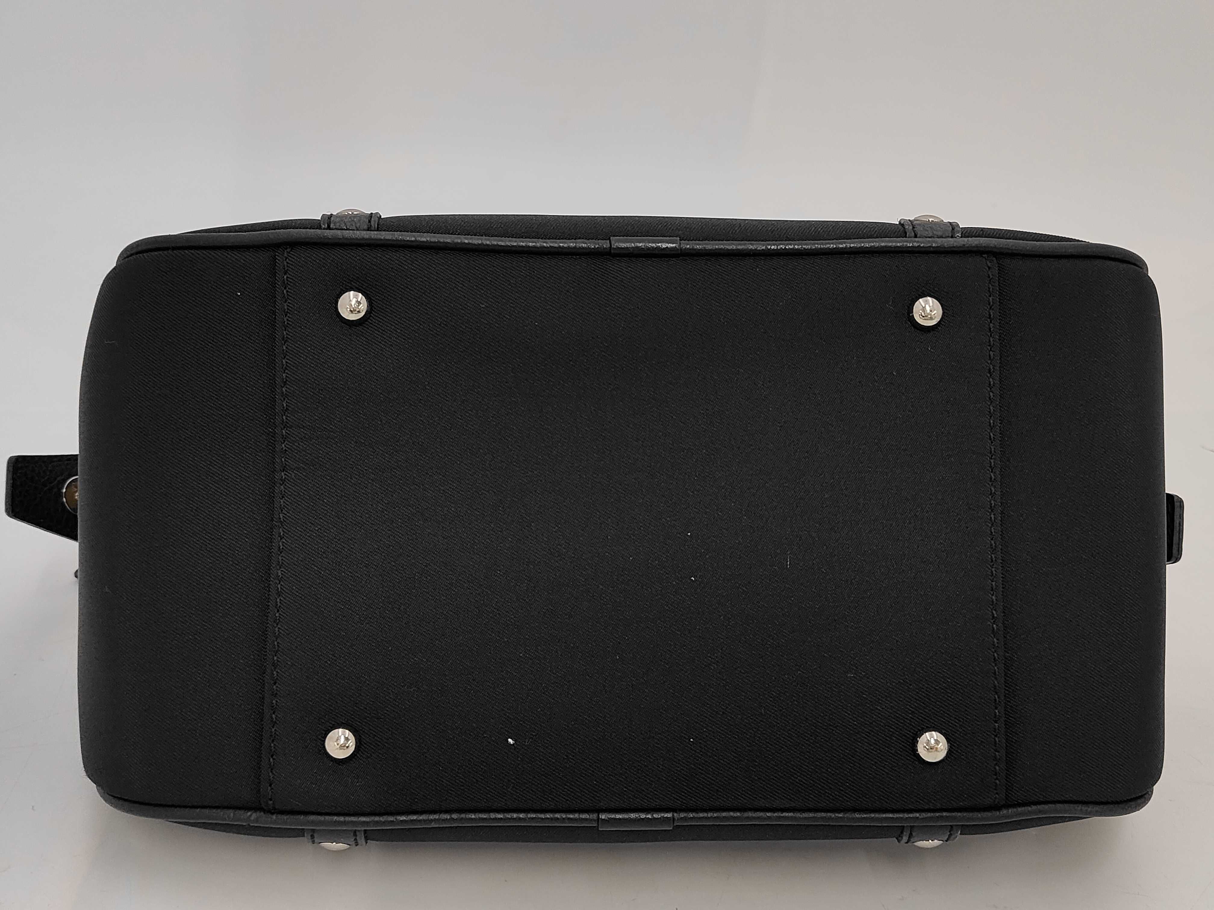handbag — view 4