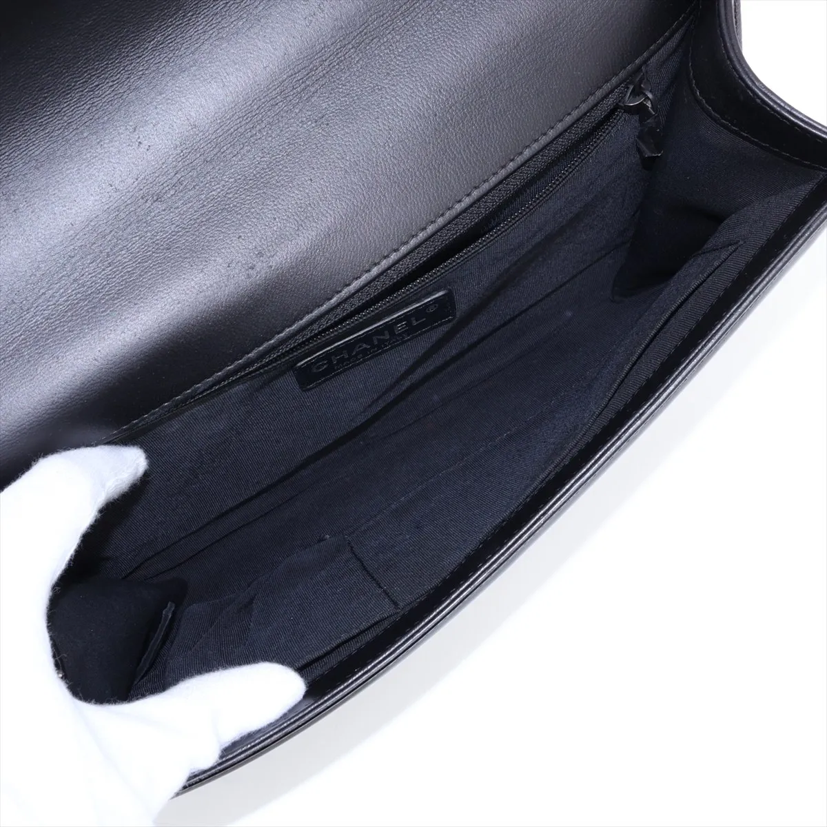 Boy Chanel 28 Large Patent Leather Chain Shoulder Bag, Black with Silver Hardware, 19669943, Serial Number 19-series, A92193 — view 7