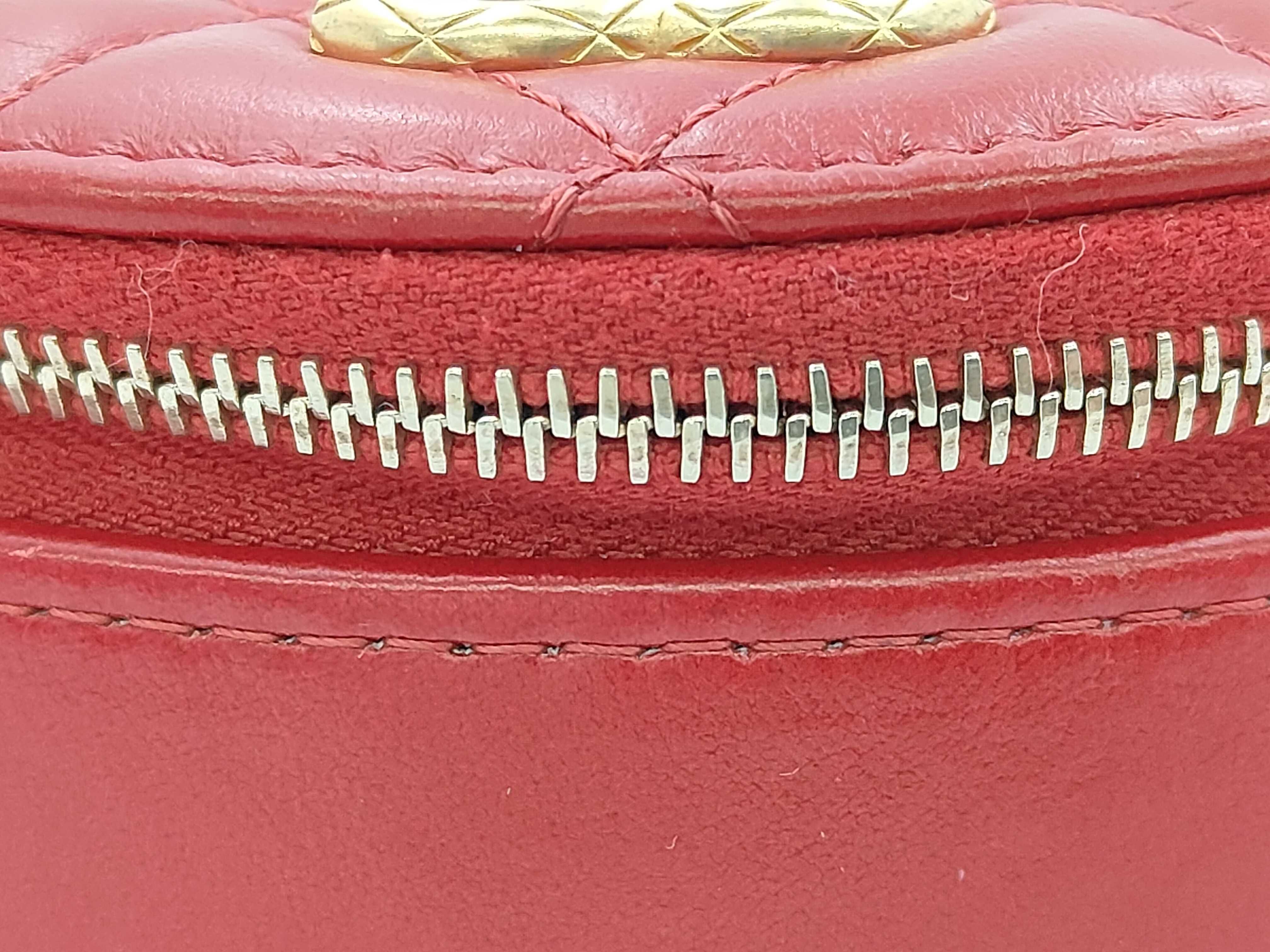 Matelassé Chain Shoulder Bag, Lambskin, Red — view 7