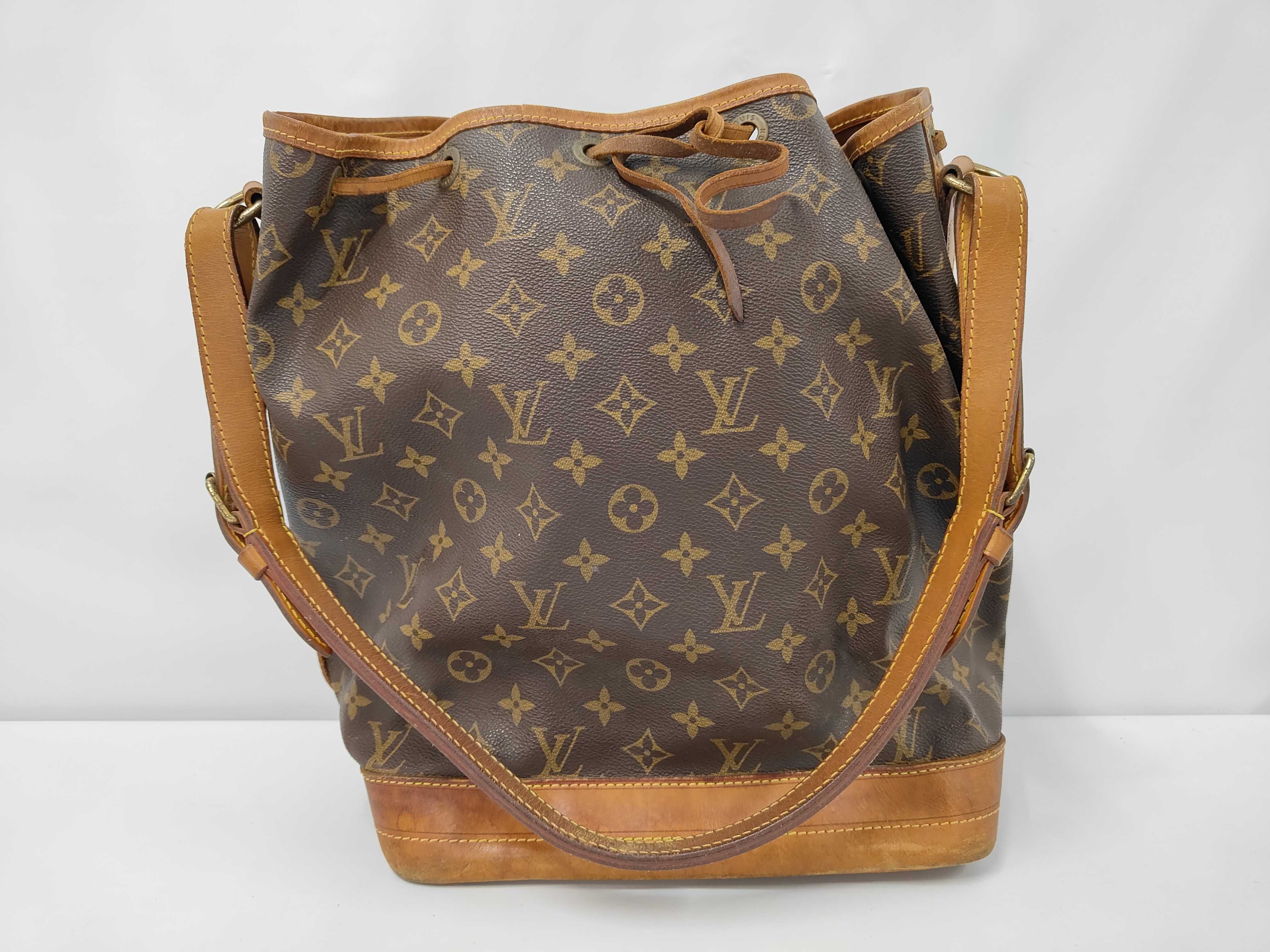 Noe Shoulder Bag (SN:AR0918)