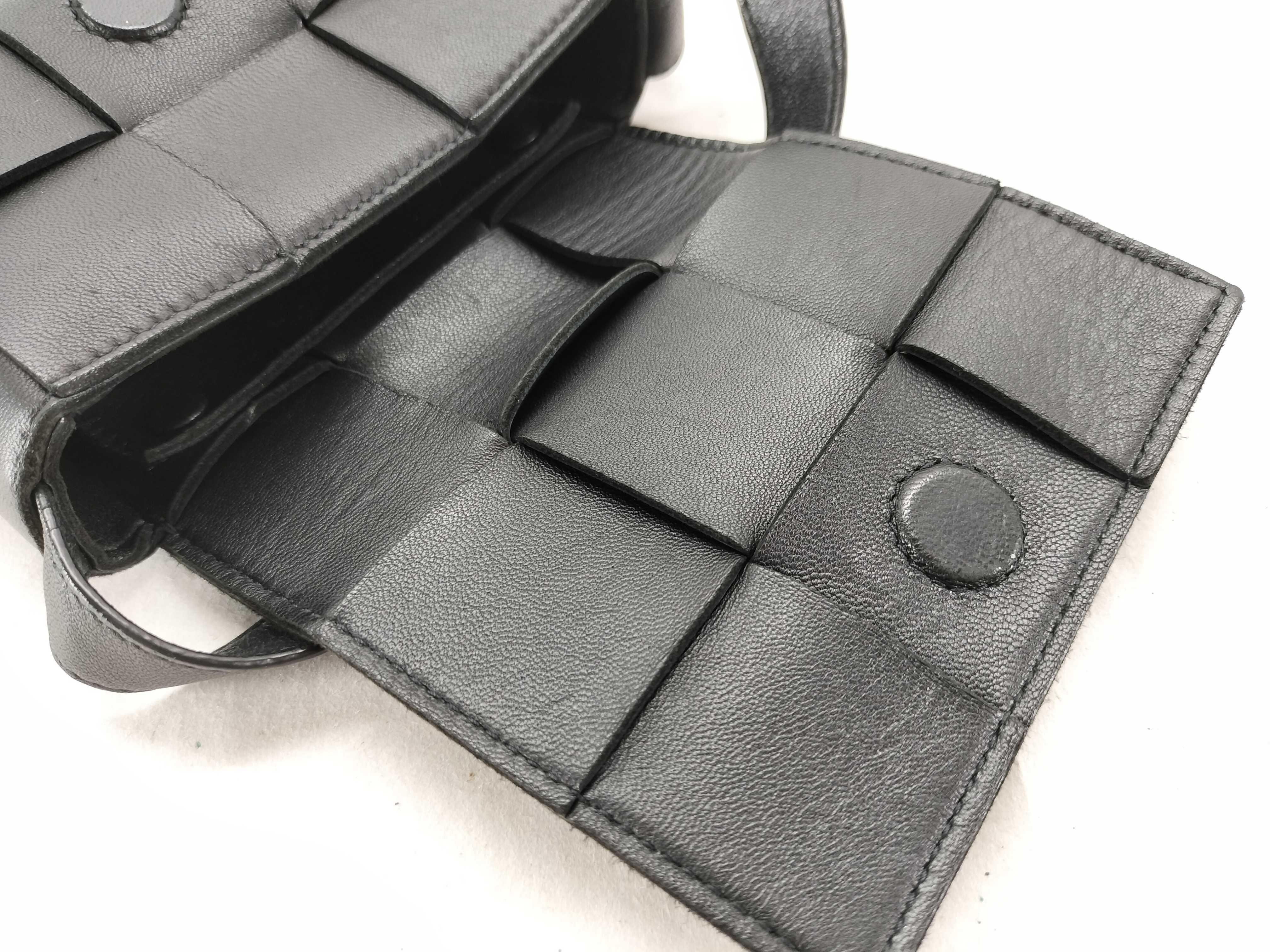Intrecciato Bottega Veneta Maxi Intrecciato Candy Cassette Leather Shoulder Bag Black Shoulder Bag — view 8