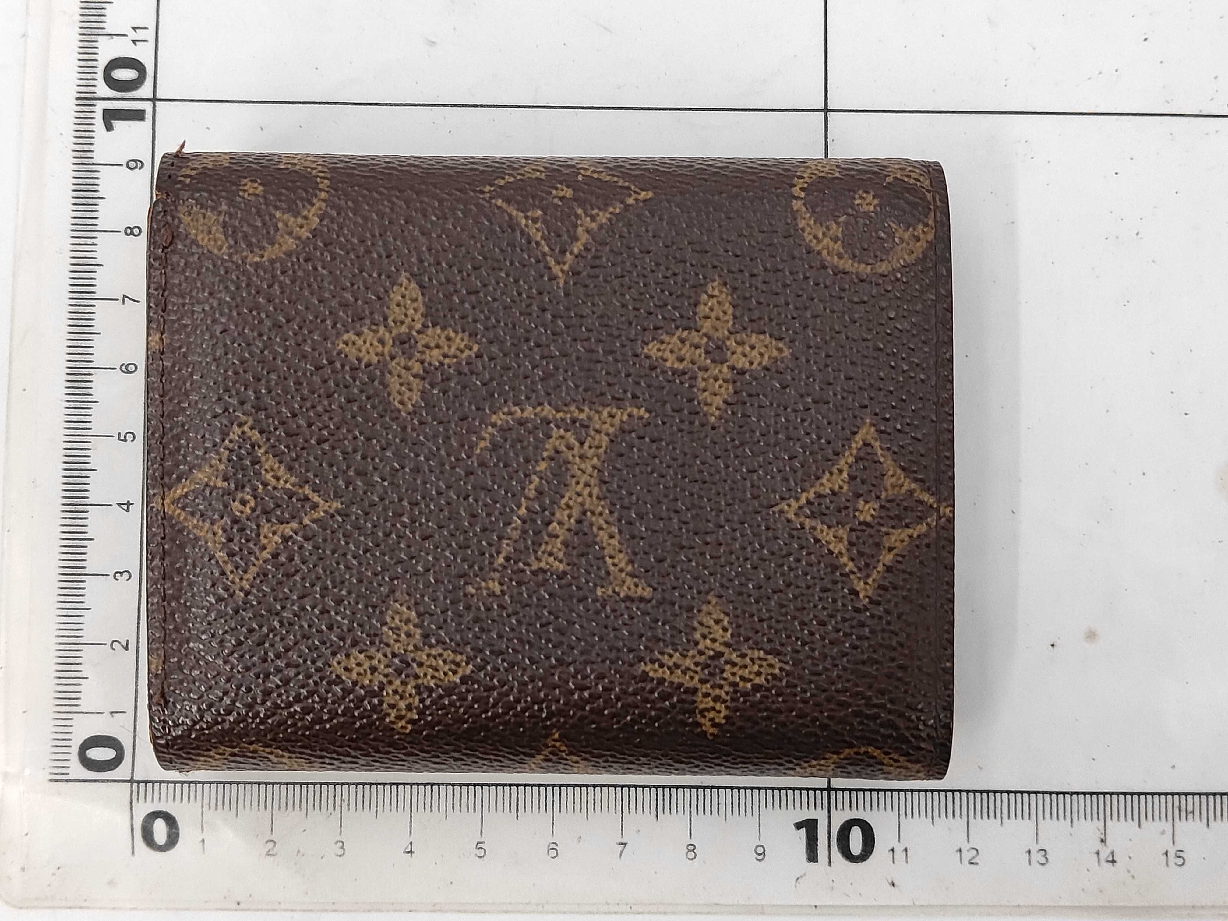 wallet — view 2