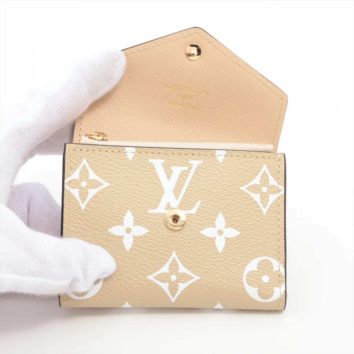 Giant Portefeuille Zoe M67640 TS0159 Khaki x Beige Compact Wallet — view 3
