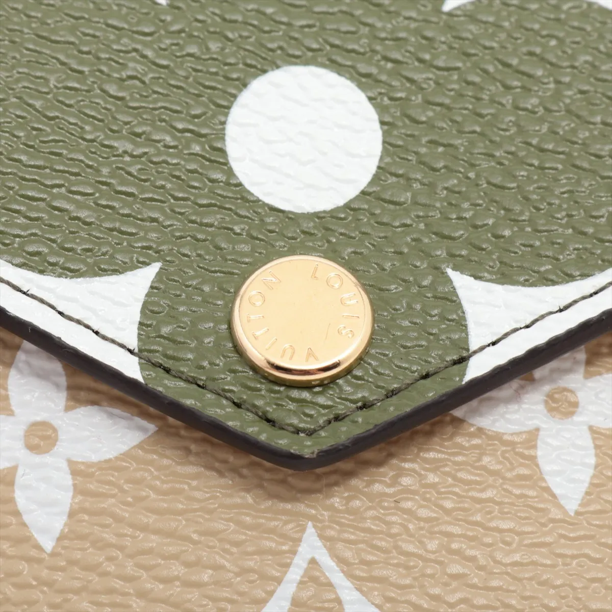 Giant Portefeuille Zoe M67640 TS0159 Khaki x Beige Compact Wallet — view 9