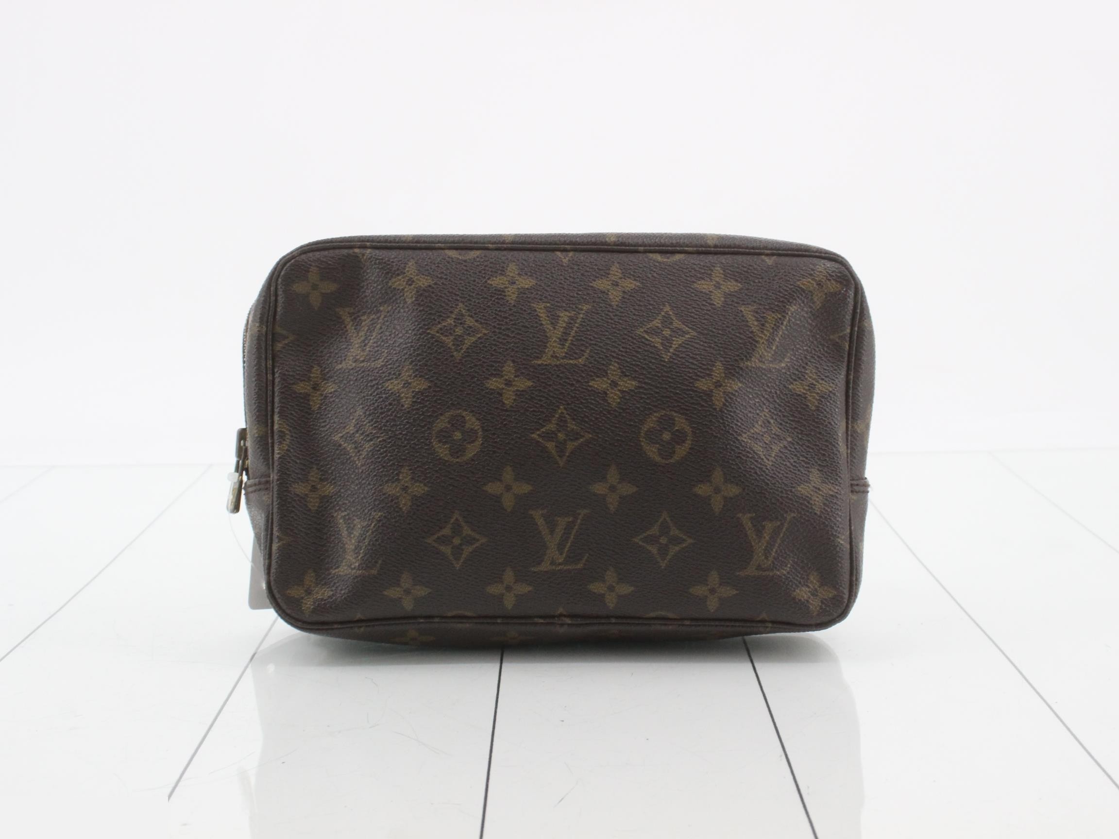 Monogram Trouse Toilette 23 Pouch