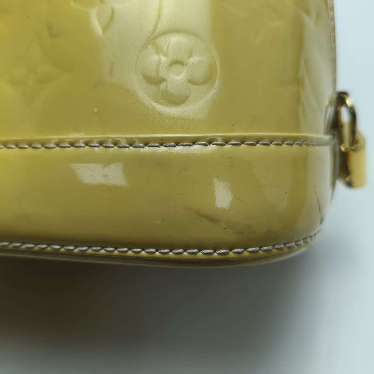【*Shipped from: China*】LOUIS VUITTON Alma Patent Leather Handbag — view 11