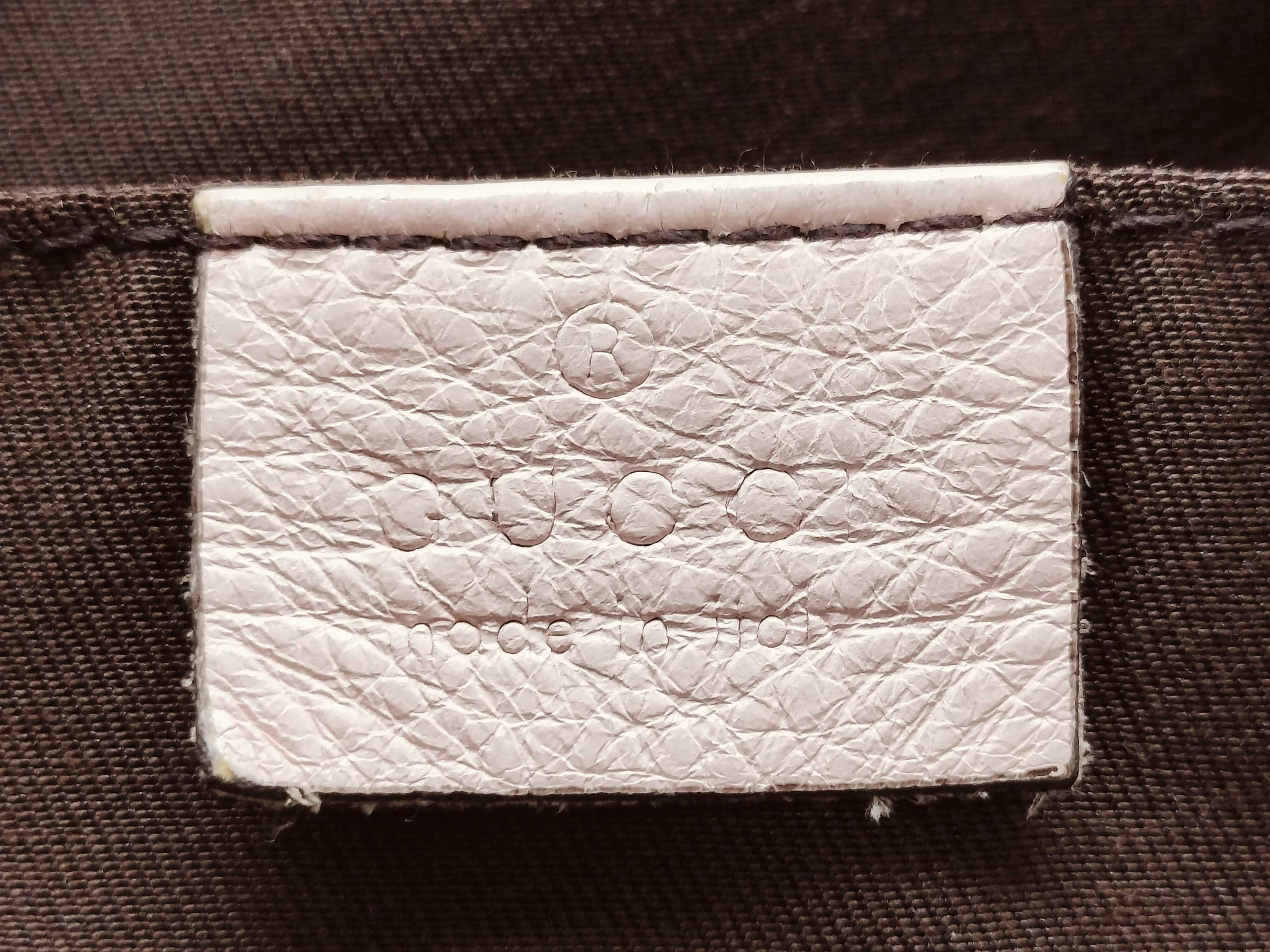 GG Canvas Gucci Tote Bag — view 10