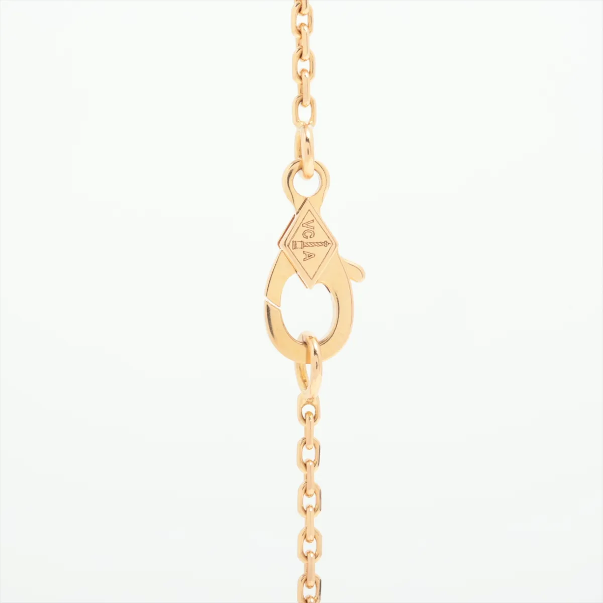 Vintage Alhambra Bullseye Diamond Necklace, 750 (PG), 5.9g, JE879451. — view 3