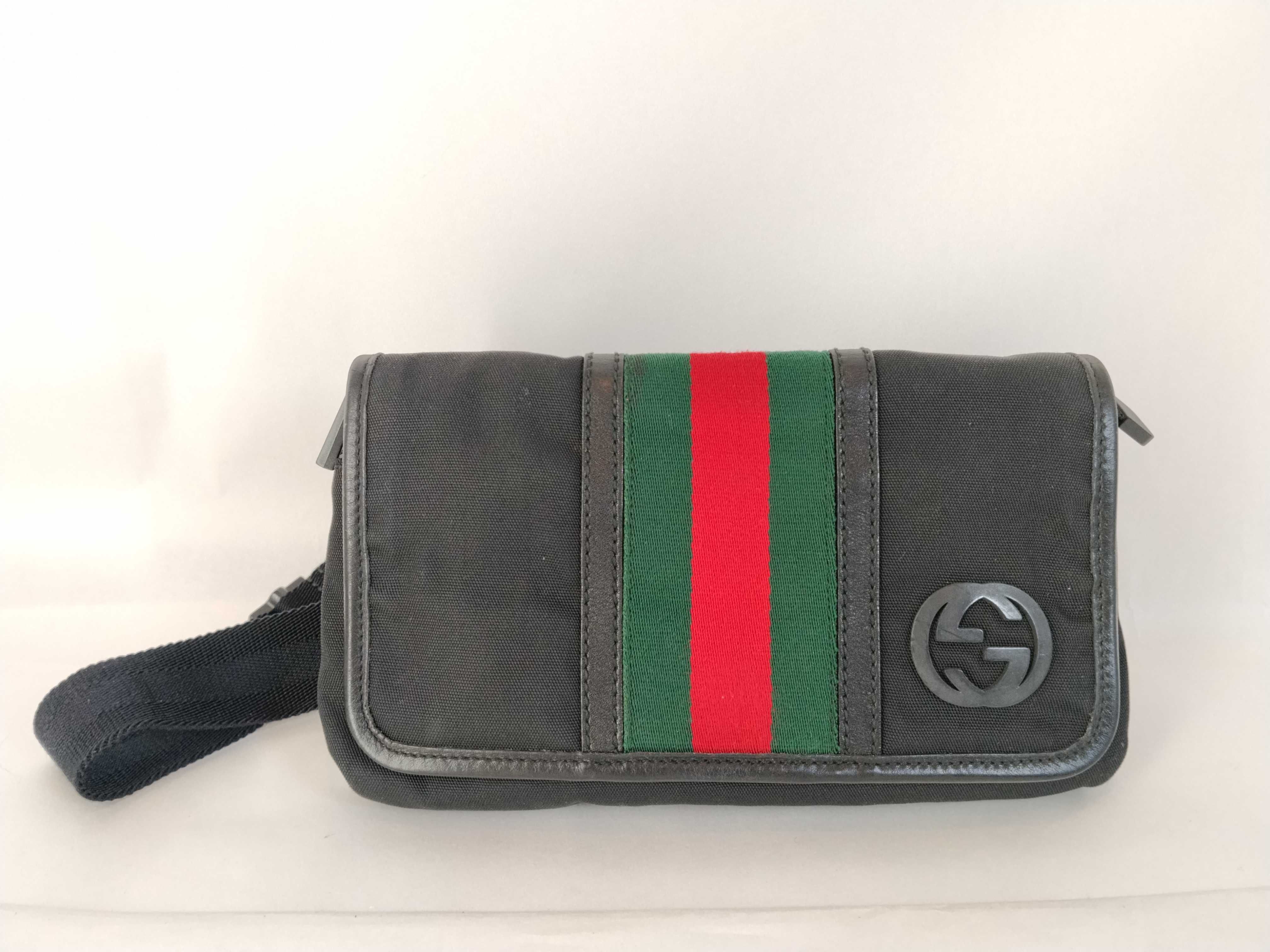 Interlocking GG Nylon Body Bag 181064 Shoulder Bag