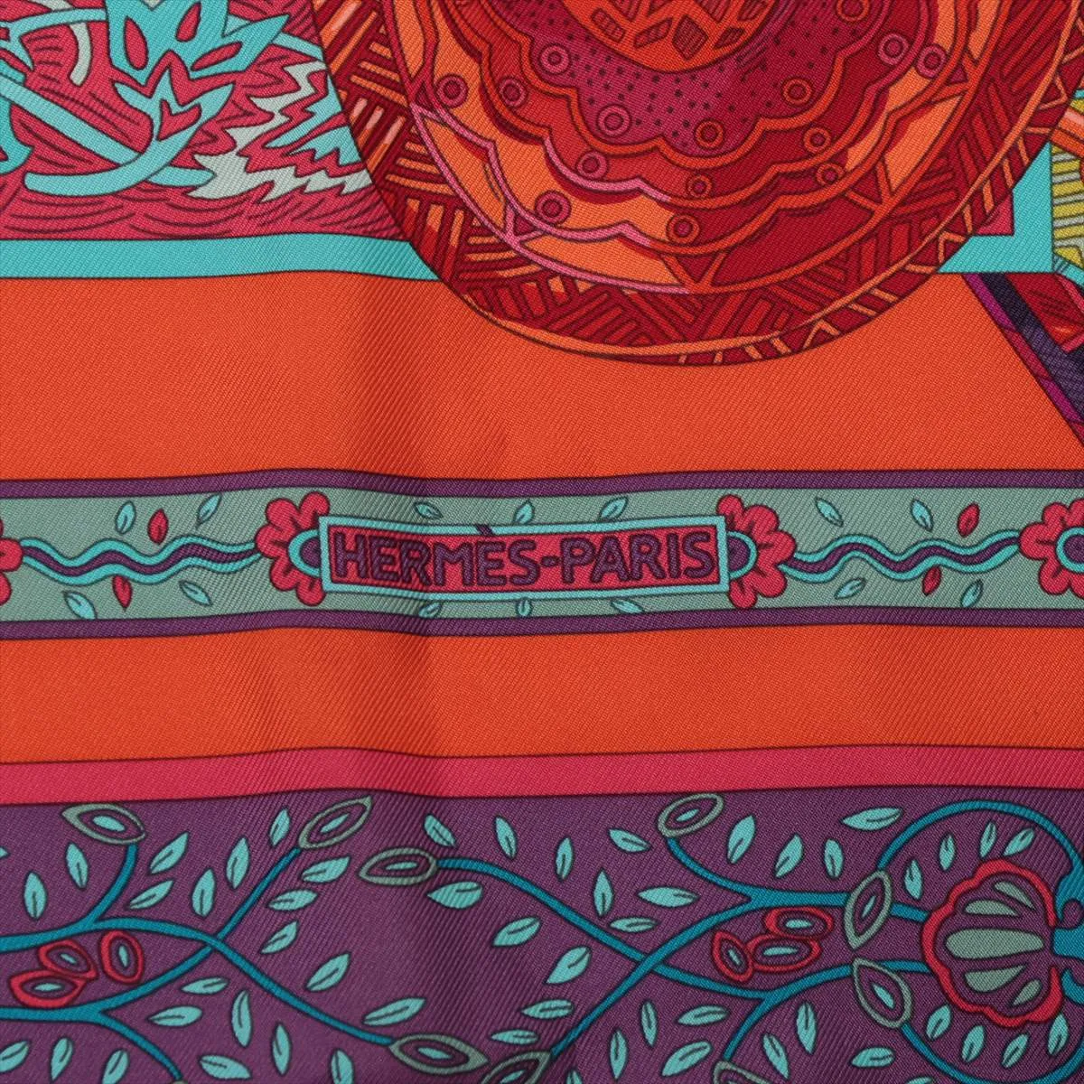 Carre 90 Le Songe dela Licorne Unicorn Dream Scarf Silk Orange Thread Tsure — view 6