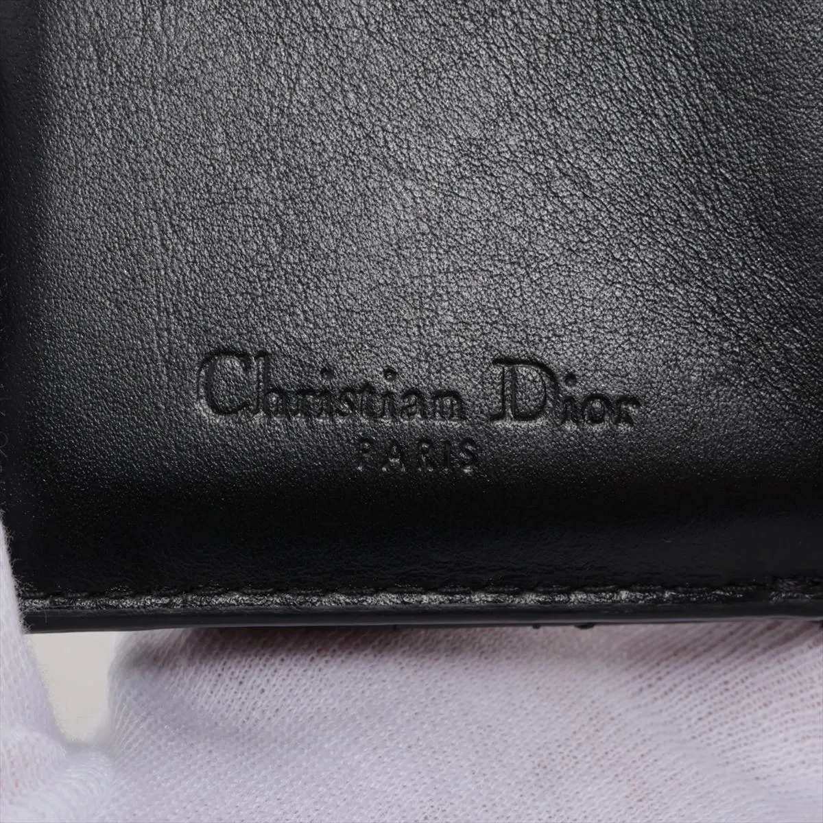 Lady Dior Cannage Leather x Enamel Compact Wallet Black — view 8