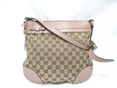 GG Canvas Shoulder Bag
