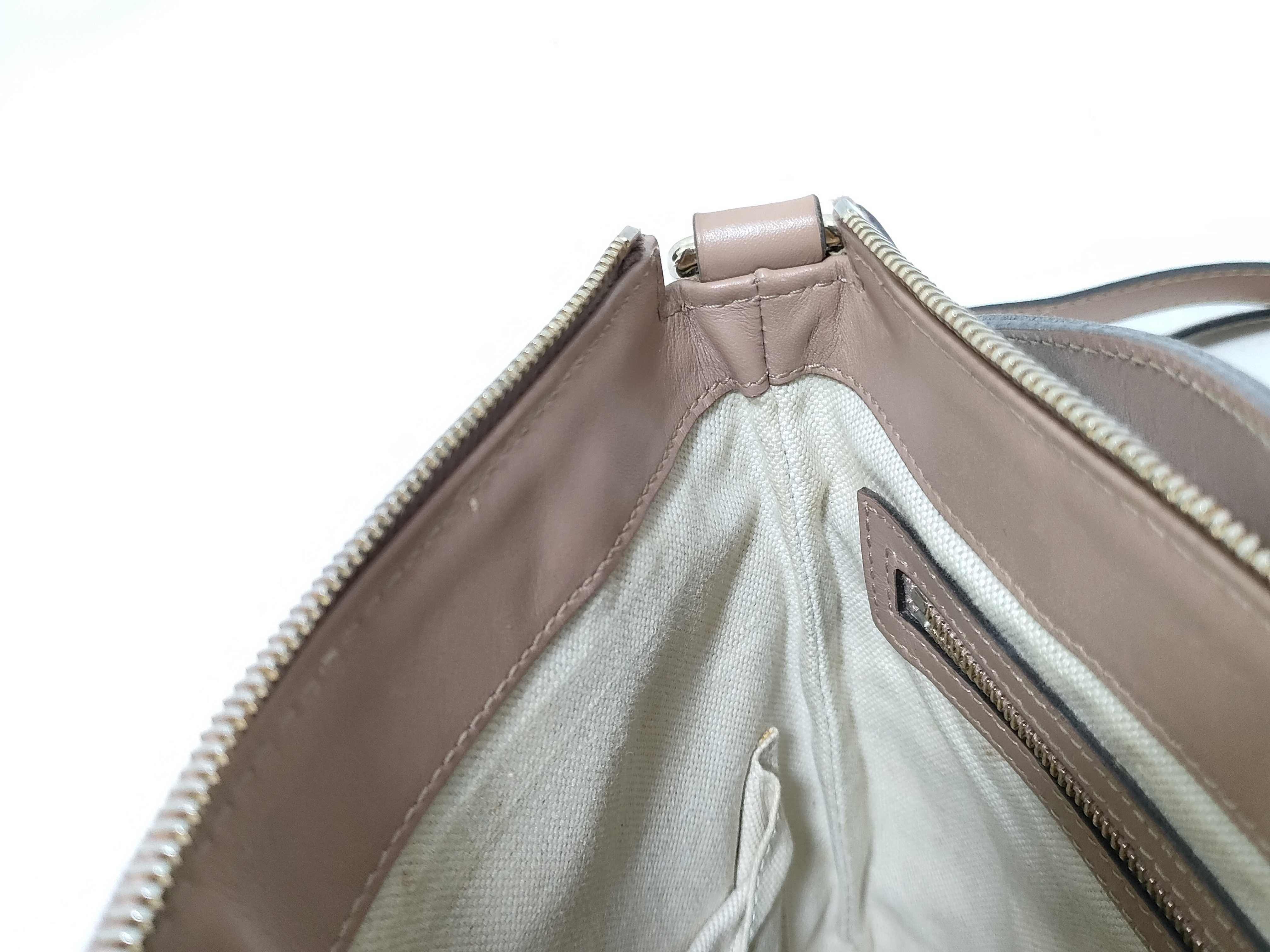 GG Canvas Shoulder Bag — view 9