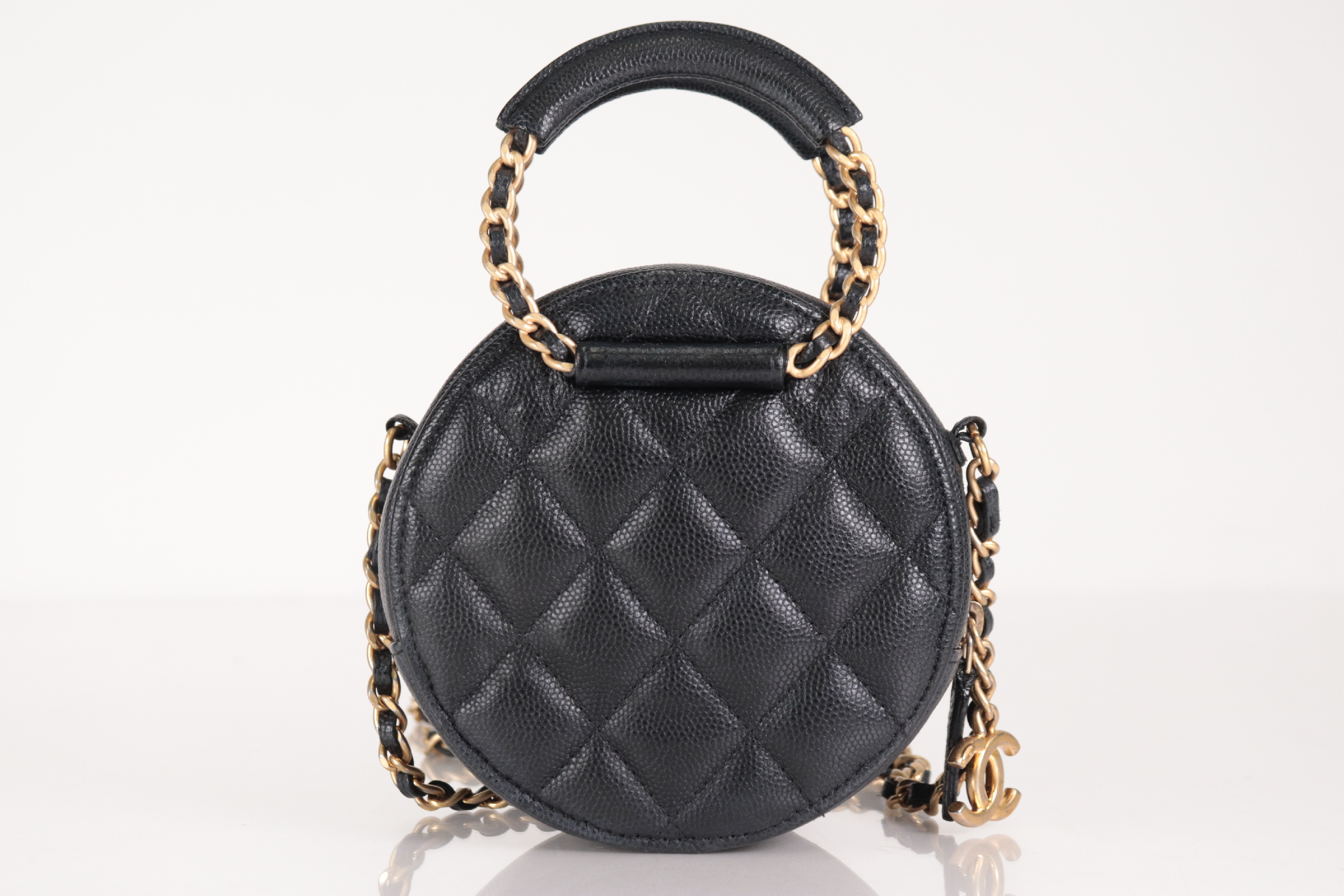 2-way Caviar Leather Circle Chain Shoulder Bag (Serial Number 29) — view 2