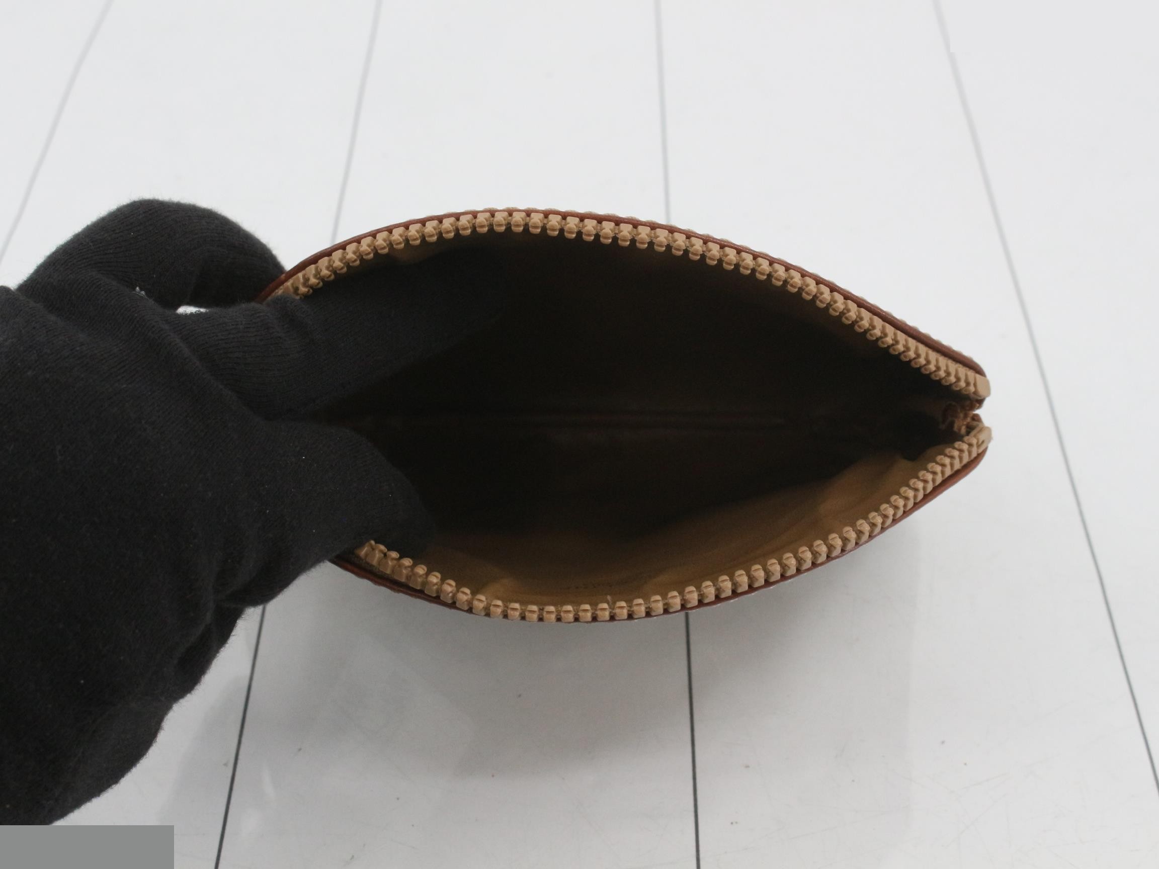 Other lines: Bags and pouches — view 4