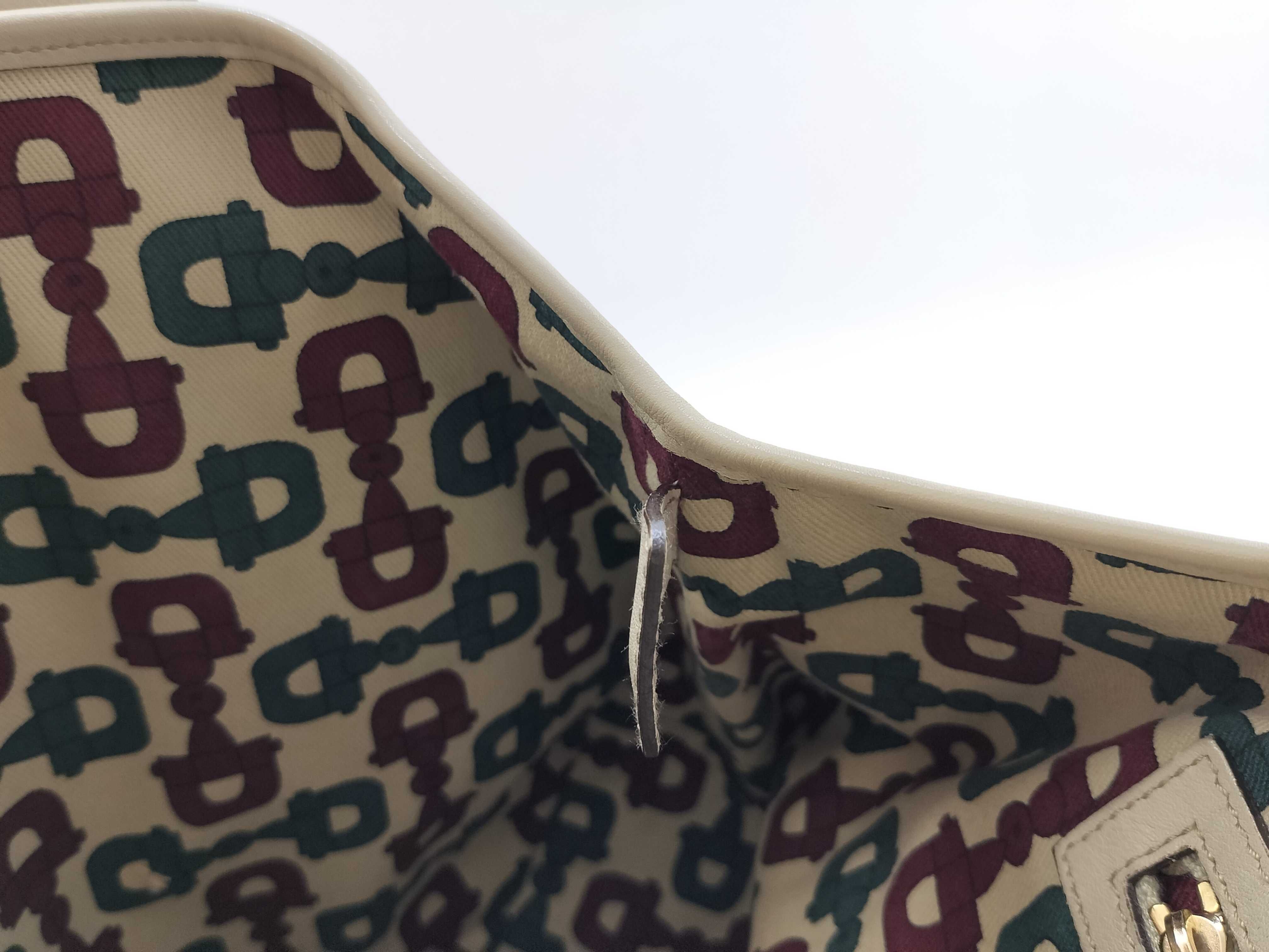 Guccissima Leather Handbag — view 11