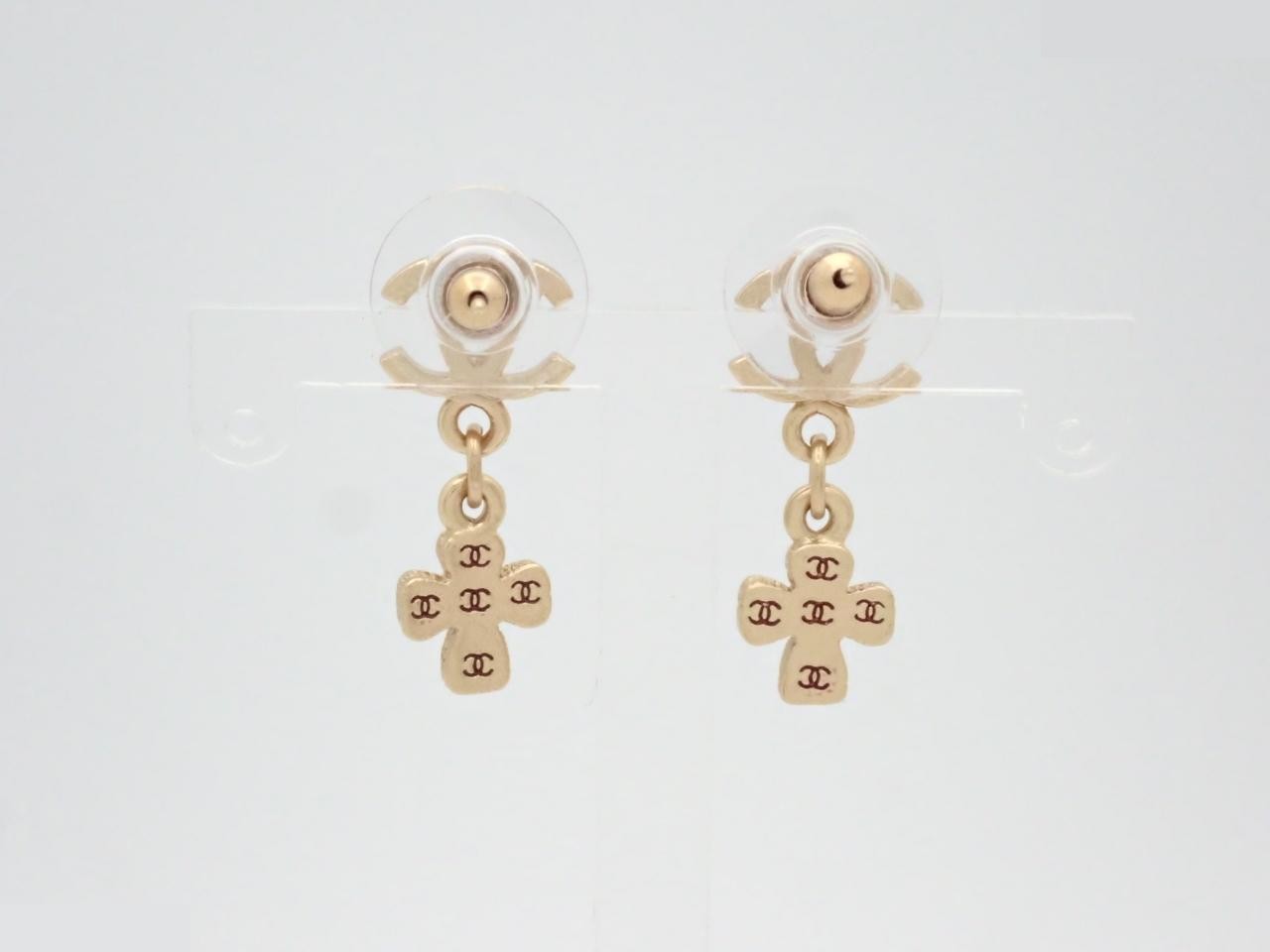 Coco Mark Cross Swing Gold Earrings — view 2