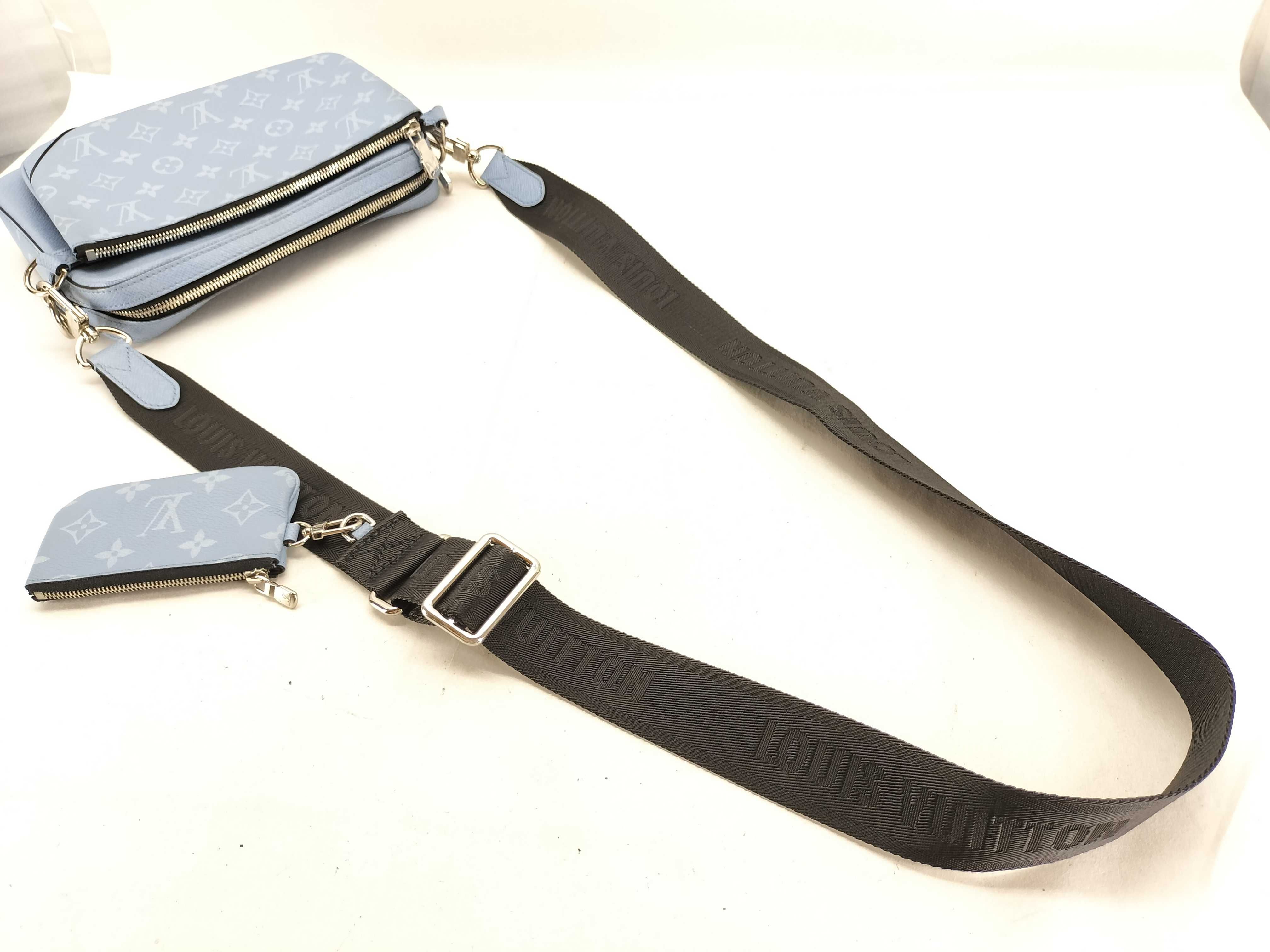 Taigarama Trio Messenger M14069 Blue (RFID detected) Shoulder Bag — view 3