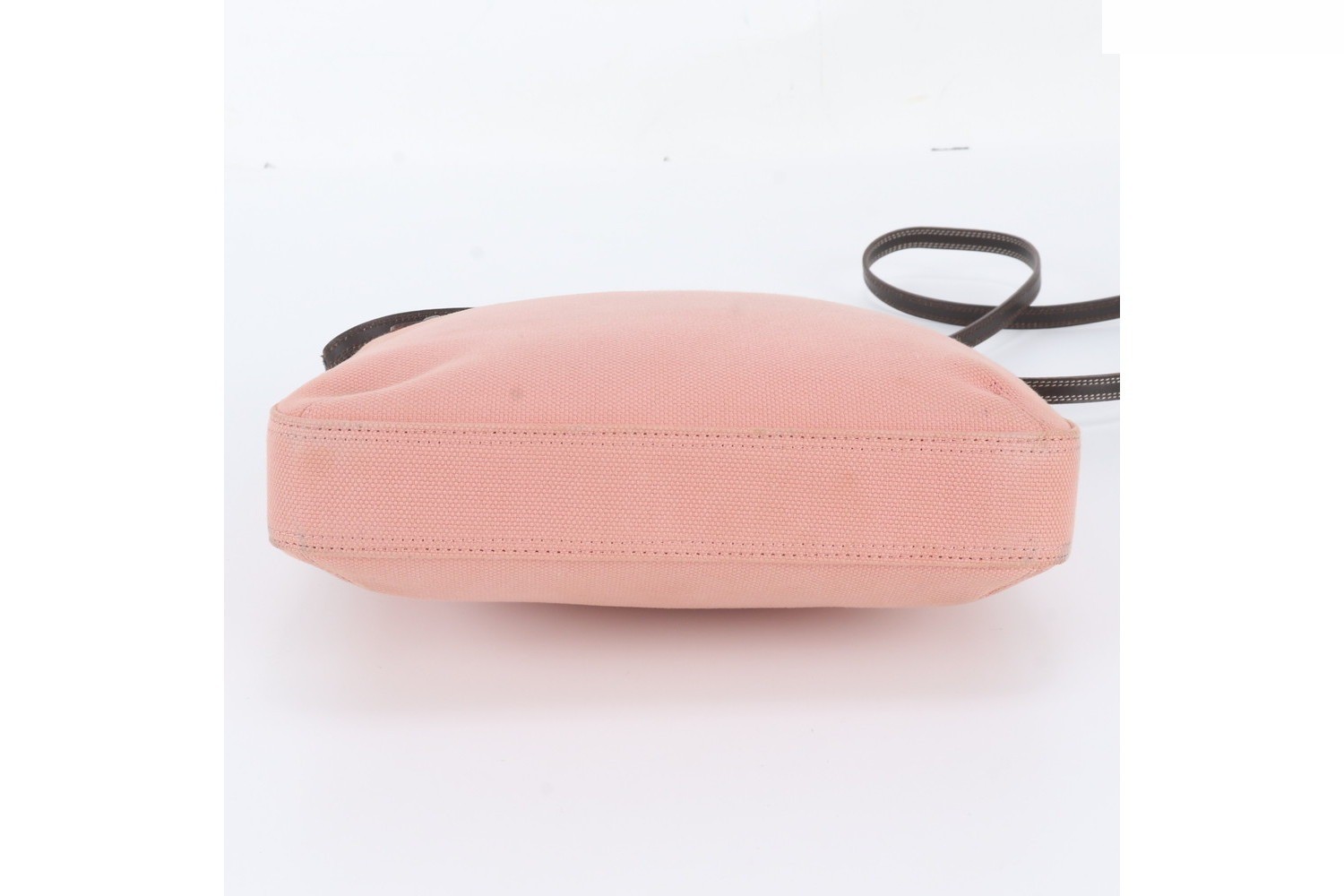 Checkered heart charm leather shoulder bag — view 6