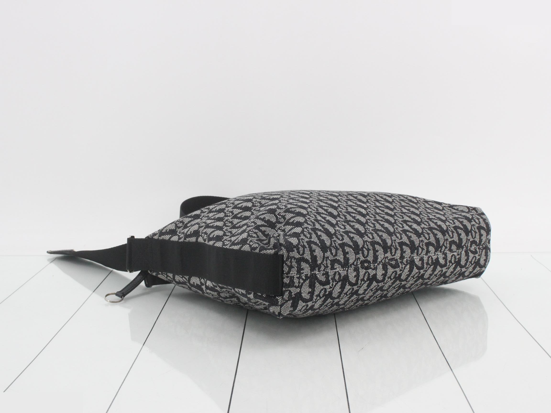 Trotter (bag) - Shoulder bag — view 5
