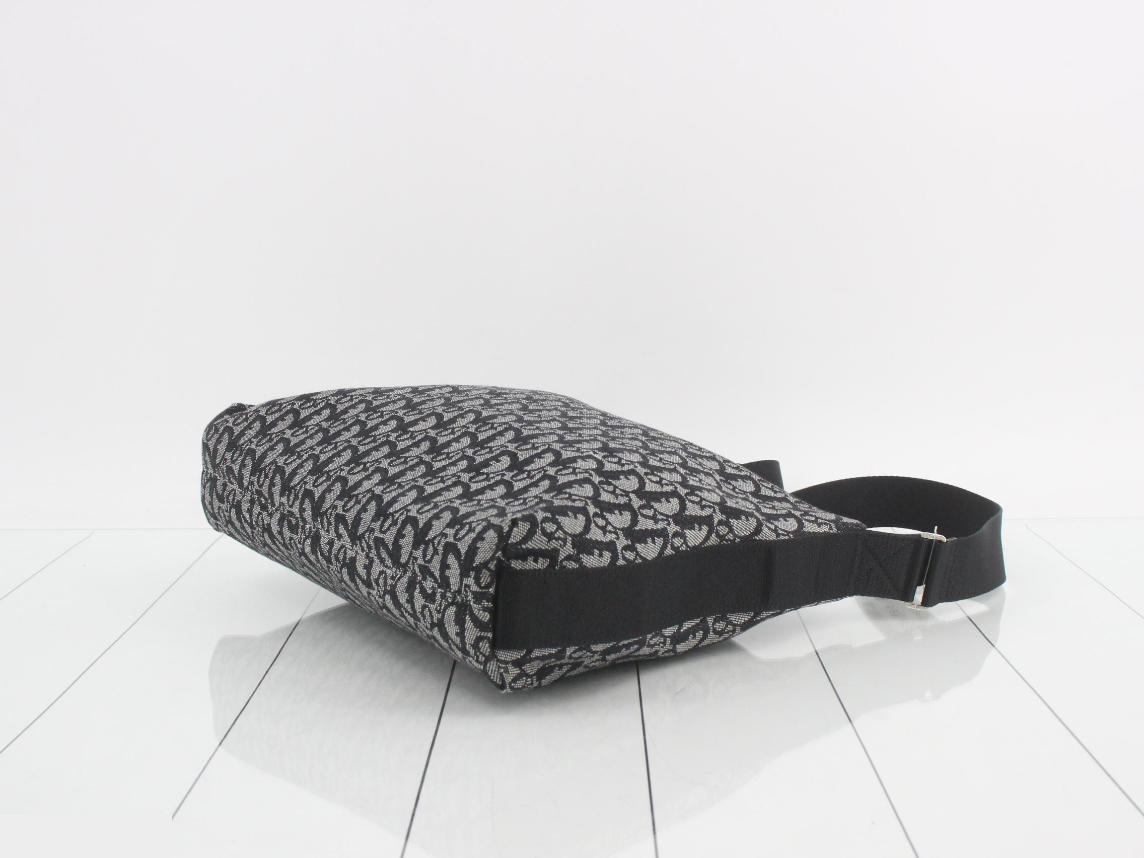 Trotter (bag) - Shoulder bag — view 6