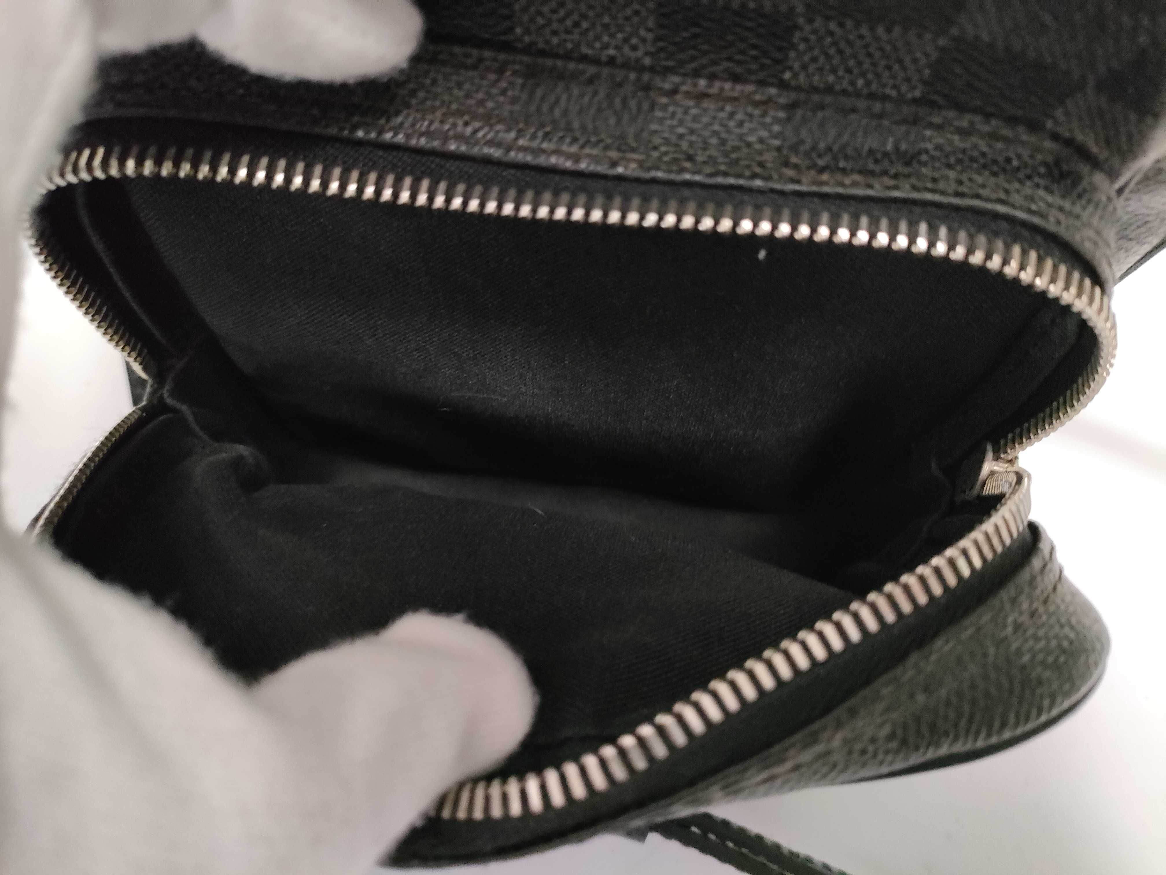Damier Graphite Rem Handbag — view 10