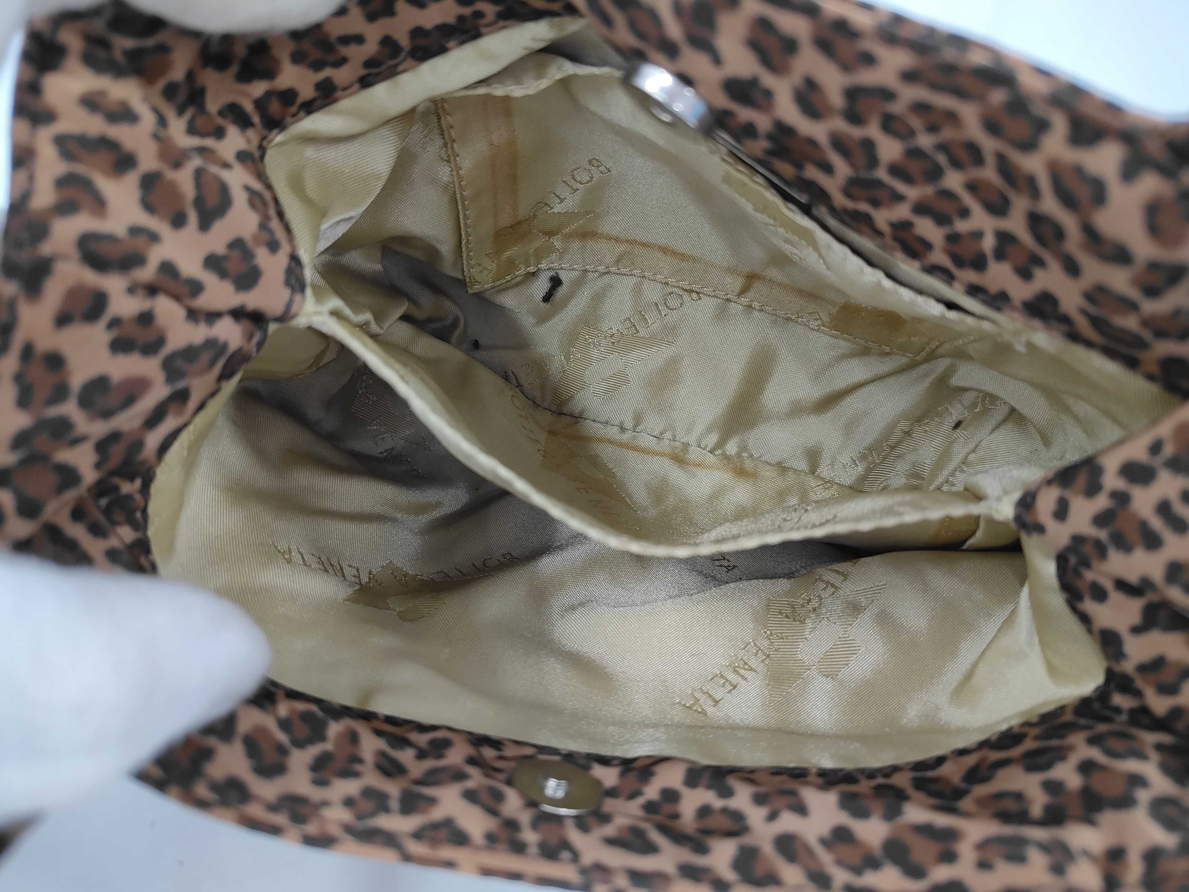 Intrecciato Bottega Veneta Leopard Print Handbag — view 8