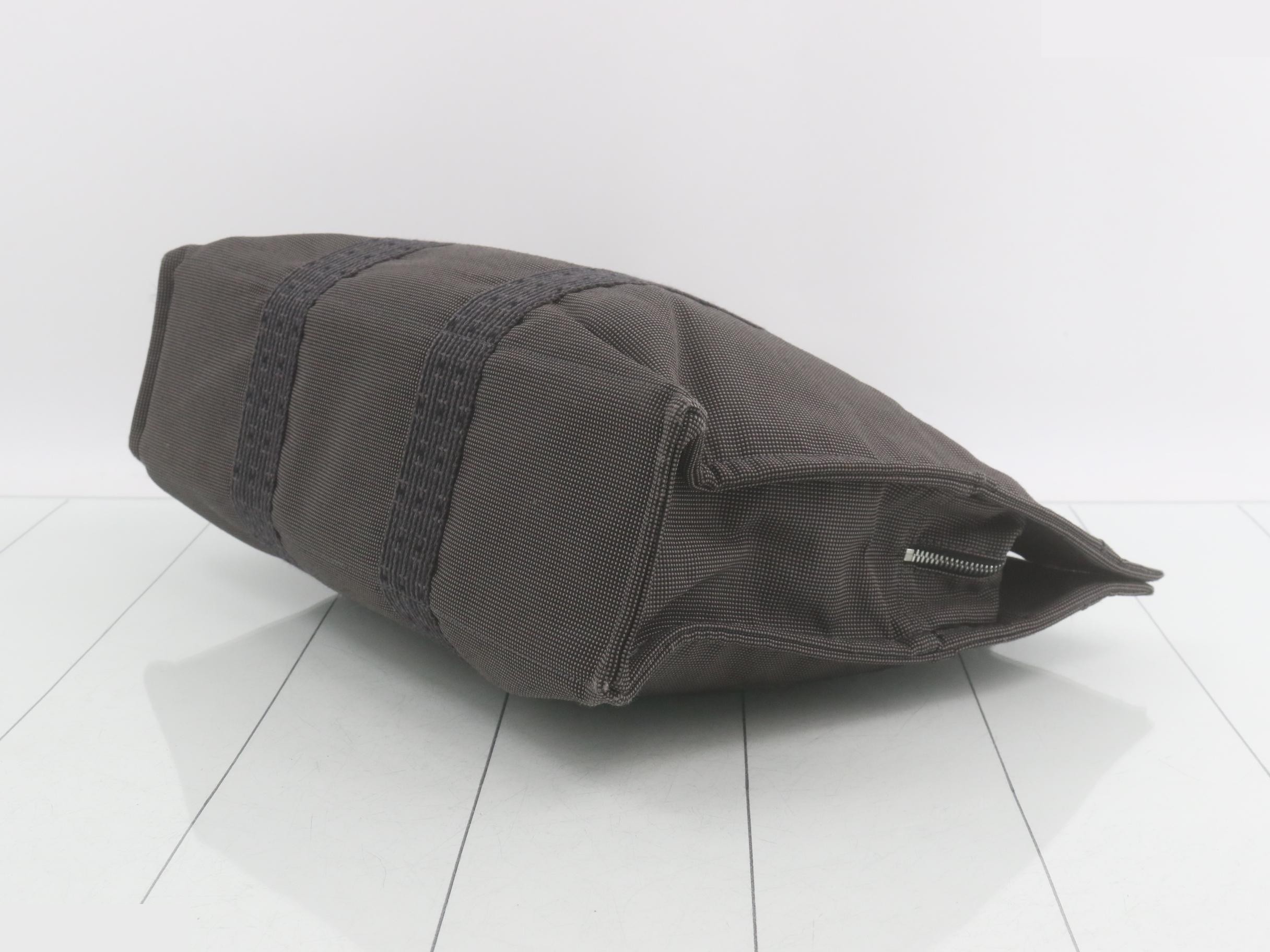 Aile Line Tote MM, Gray Canvas — view 6