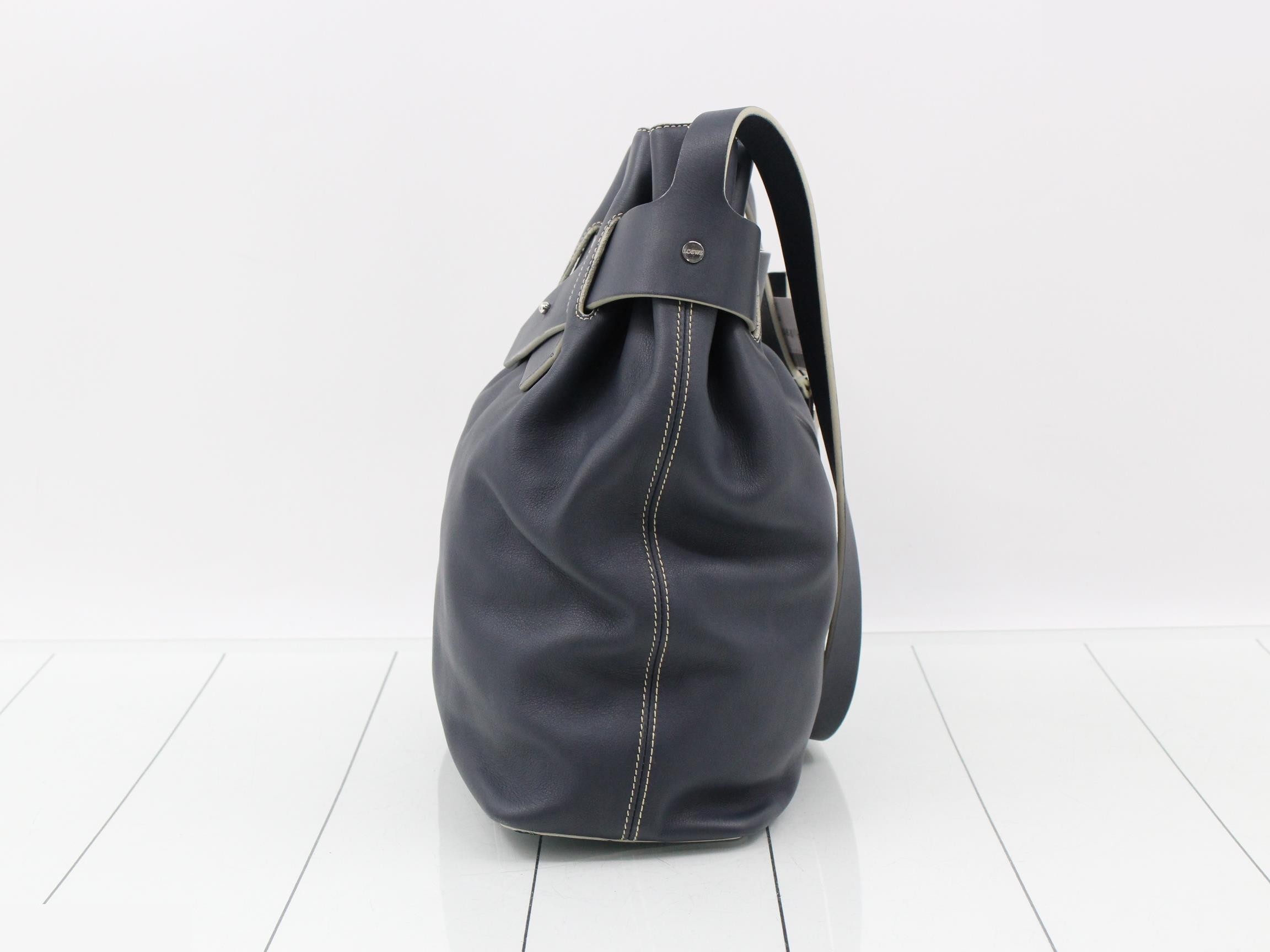 Shoulder bag, leather, navy — view 3