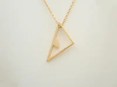 Other lines: Precious metals, necklaces, pendants