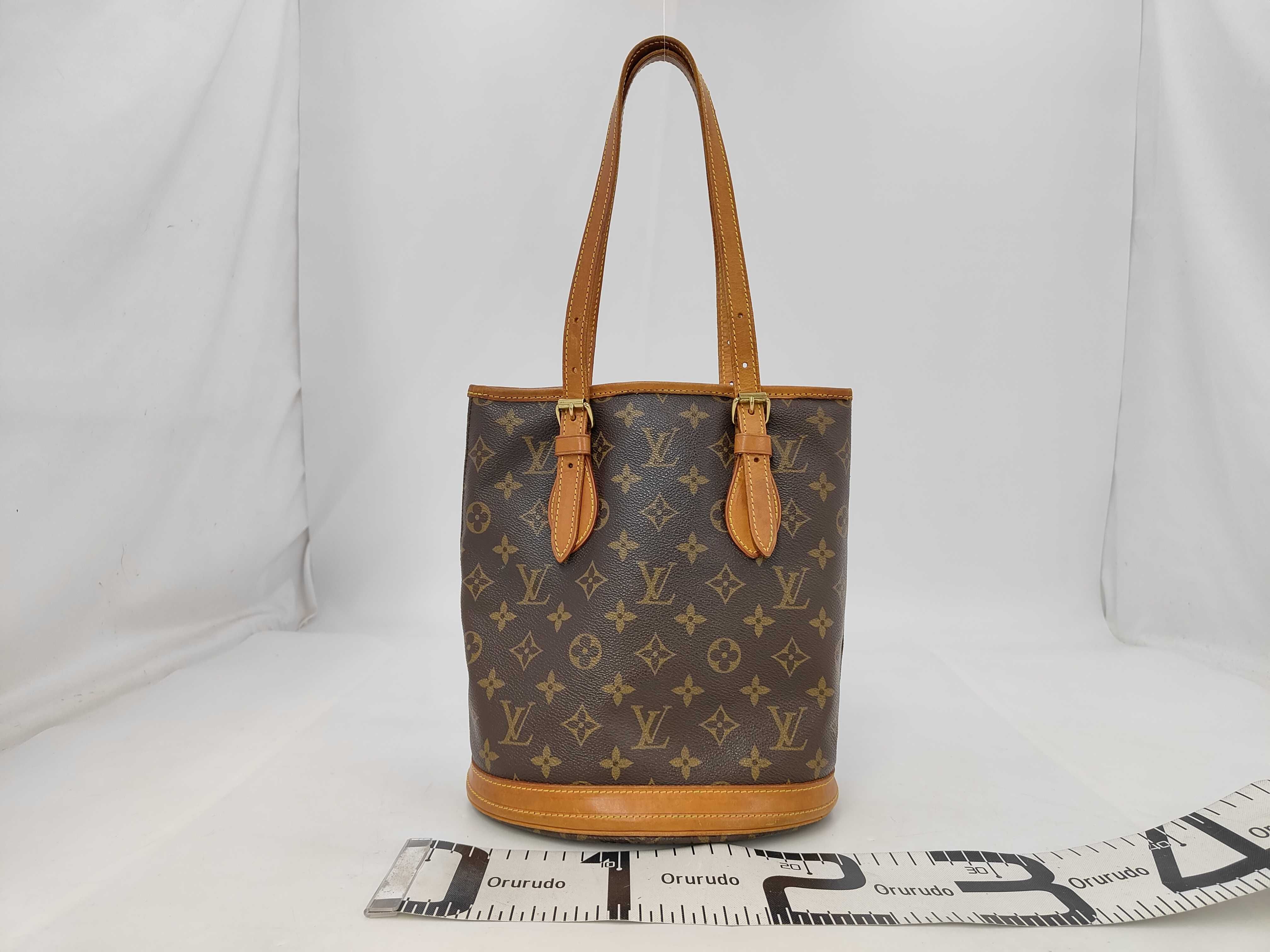 Monogram Bucket PM M42238 Tote Bag — view 2