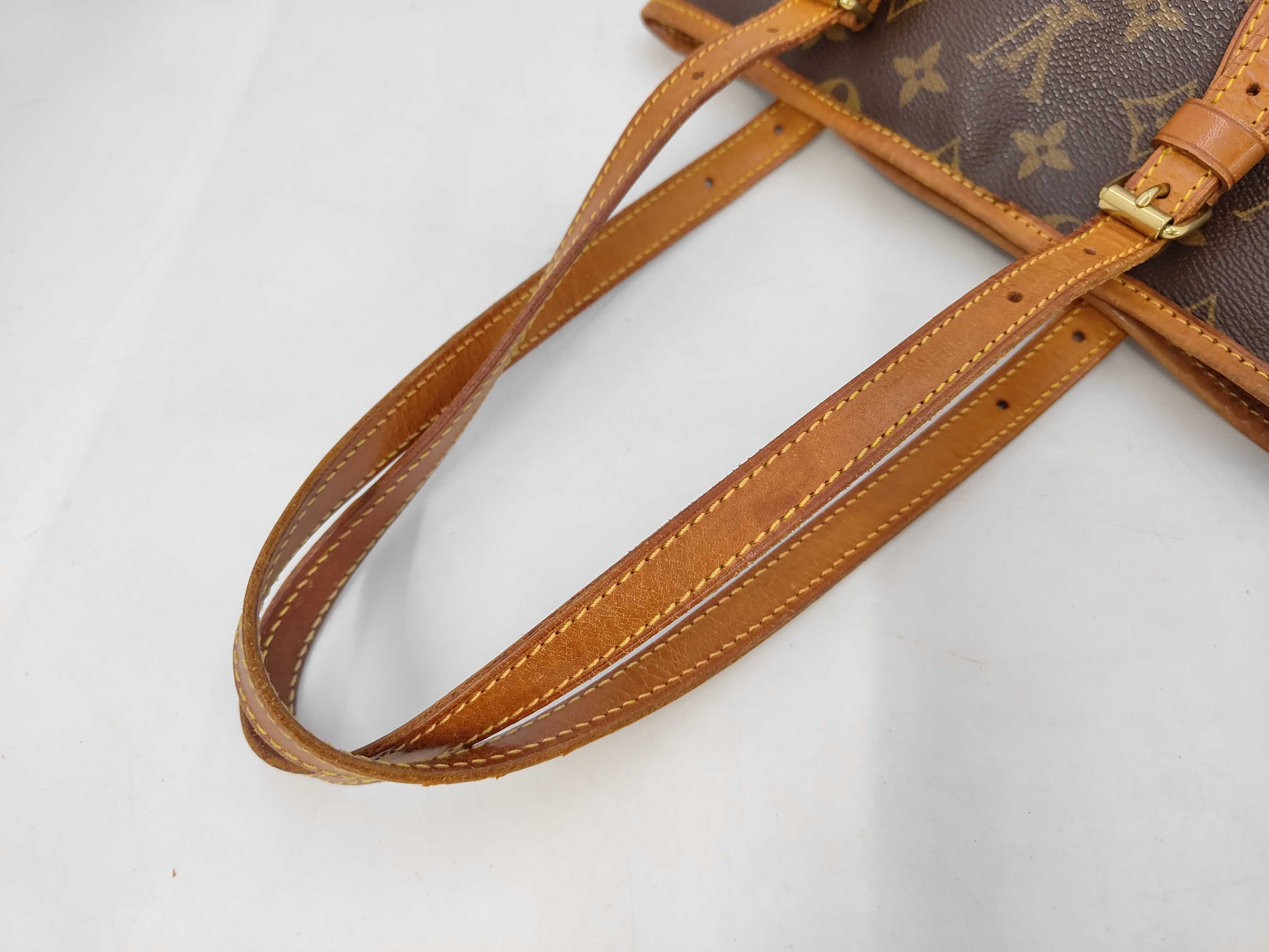 Monogram Bucket PM M42238 Tote Bag — view 4