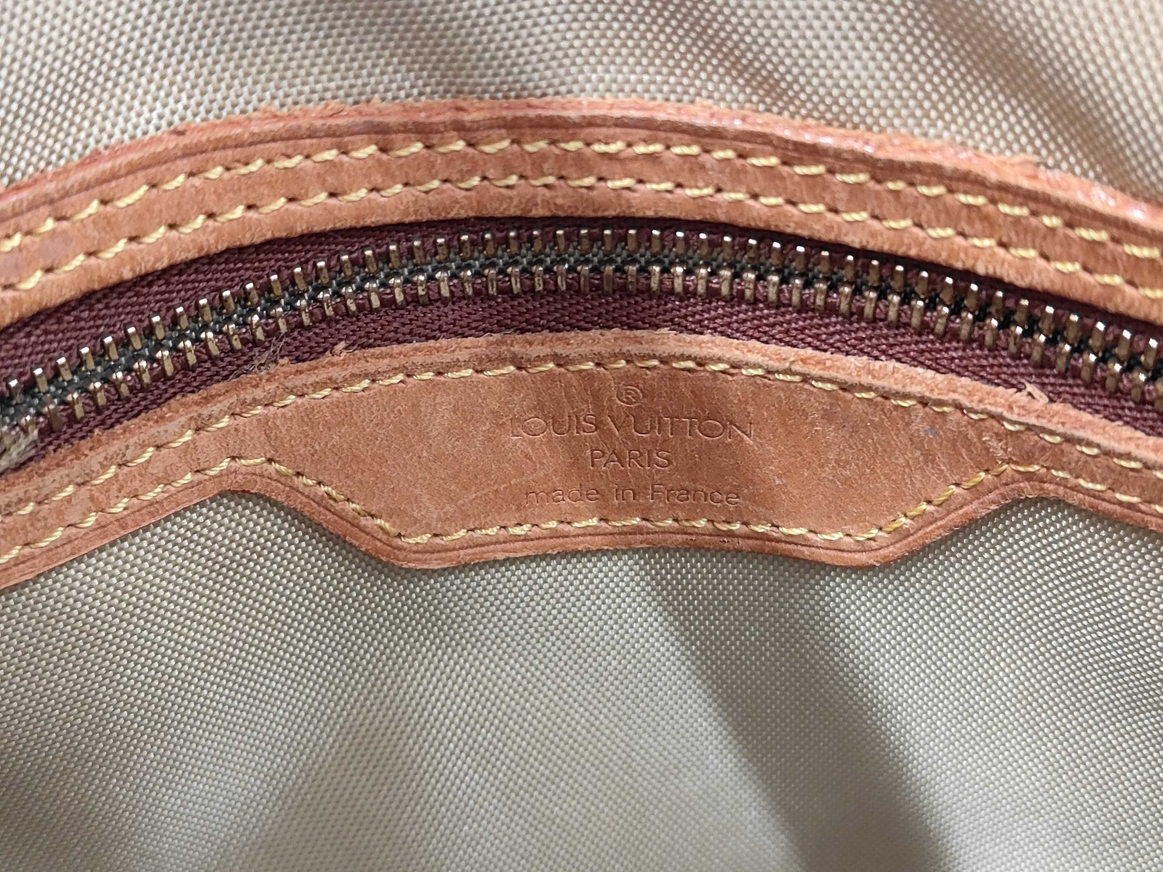 Monogram Bucket PM M42238 Tote Bag — view 10