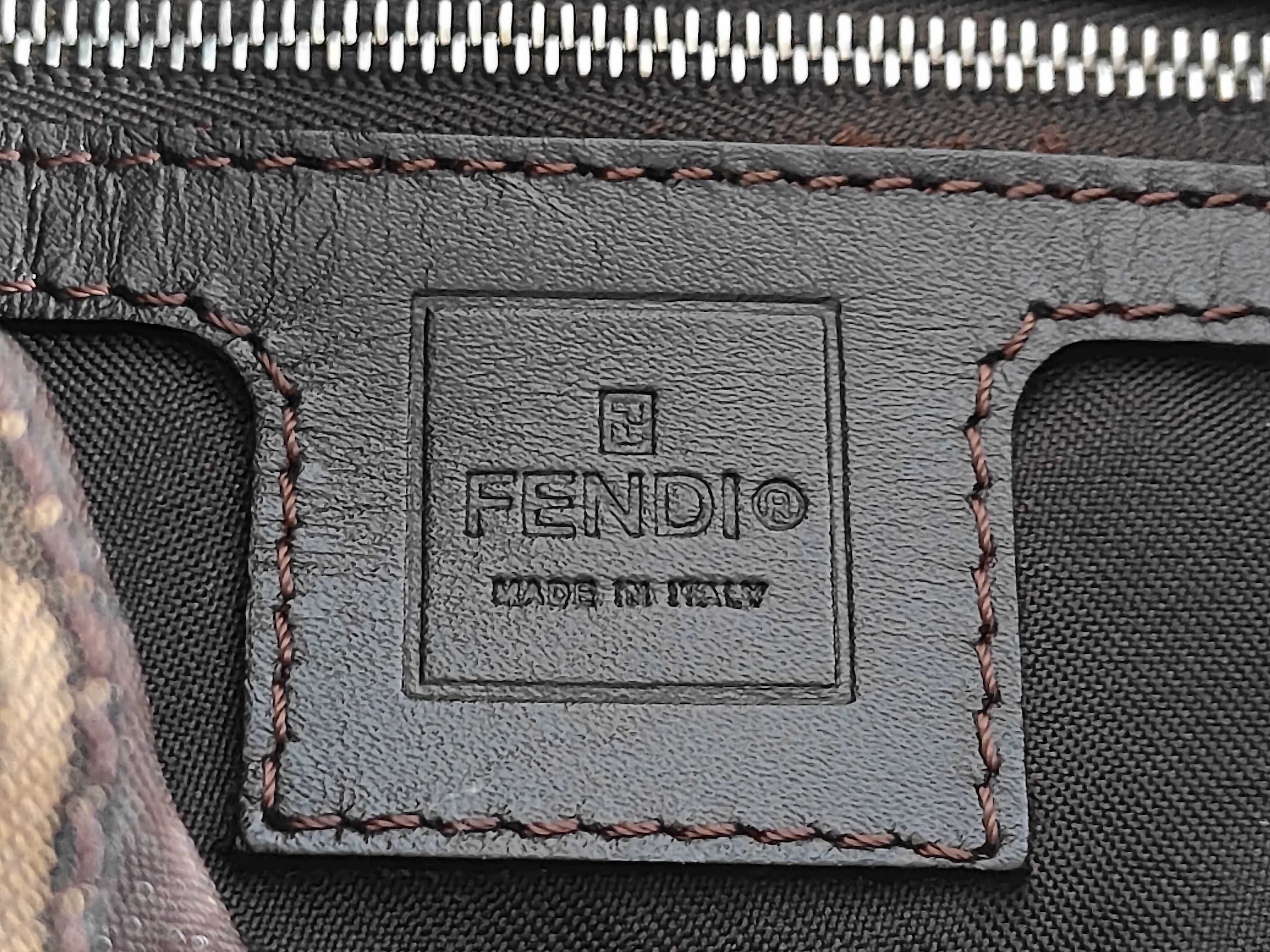 Zucca pattern Fendi Mamma Bucket Shoulder Bag — view 12