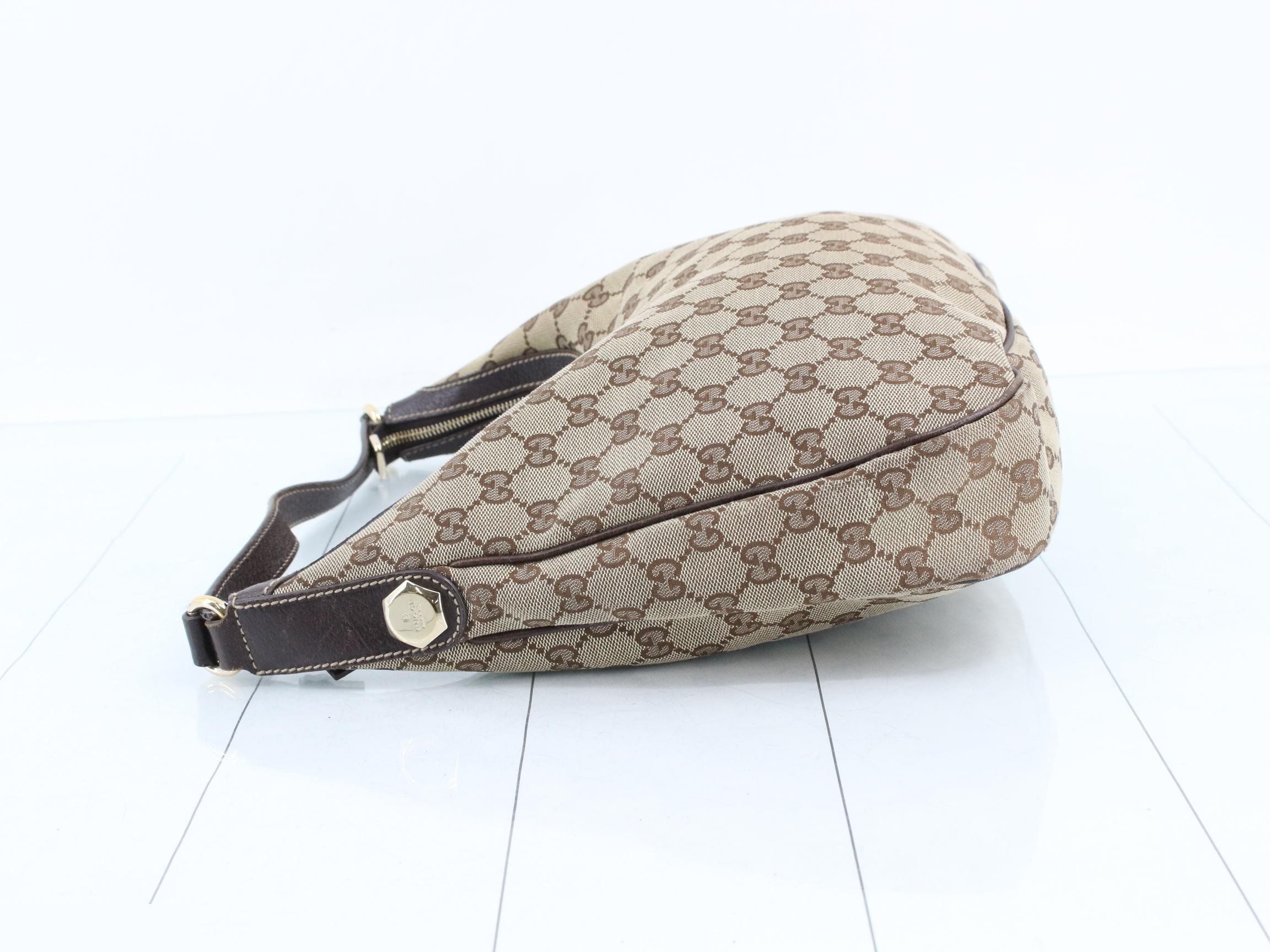GG Canvas One-Shoulder Bag — view 4