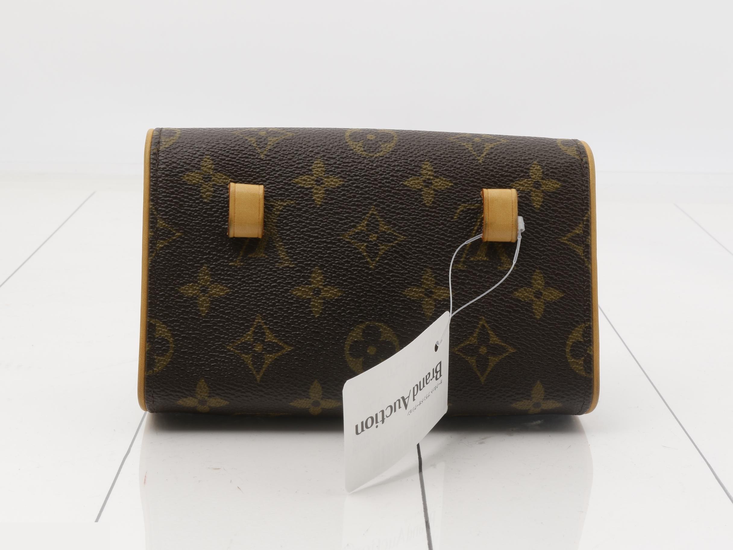 M51855 Pochette Florentine — view 2