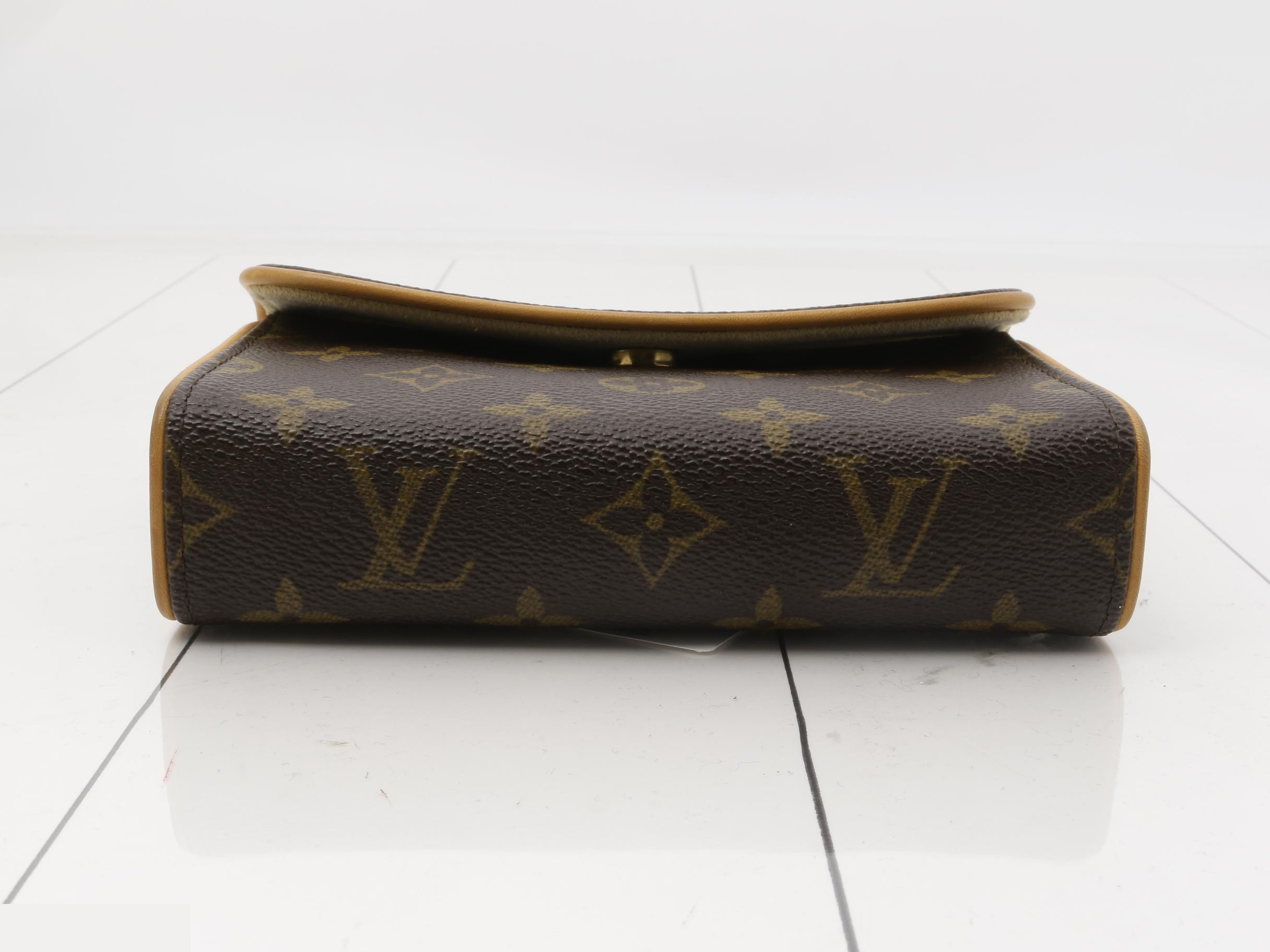 M51855 Pochette Florentine — view 3