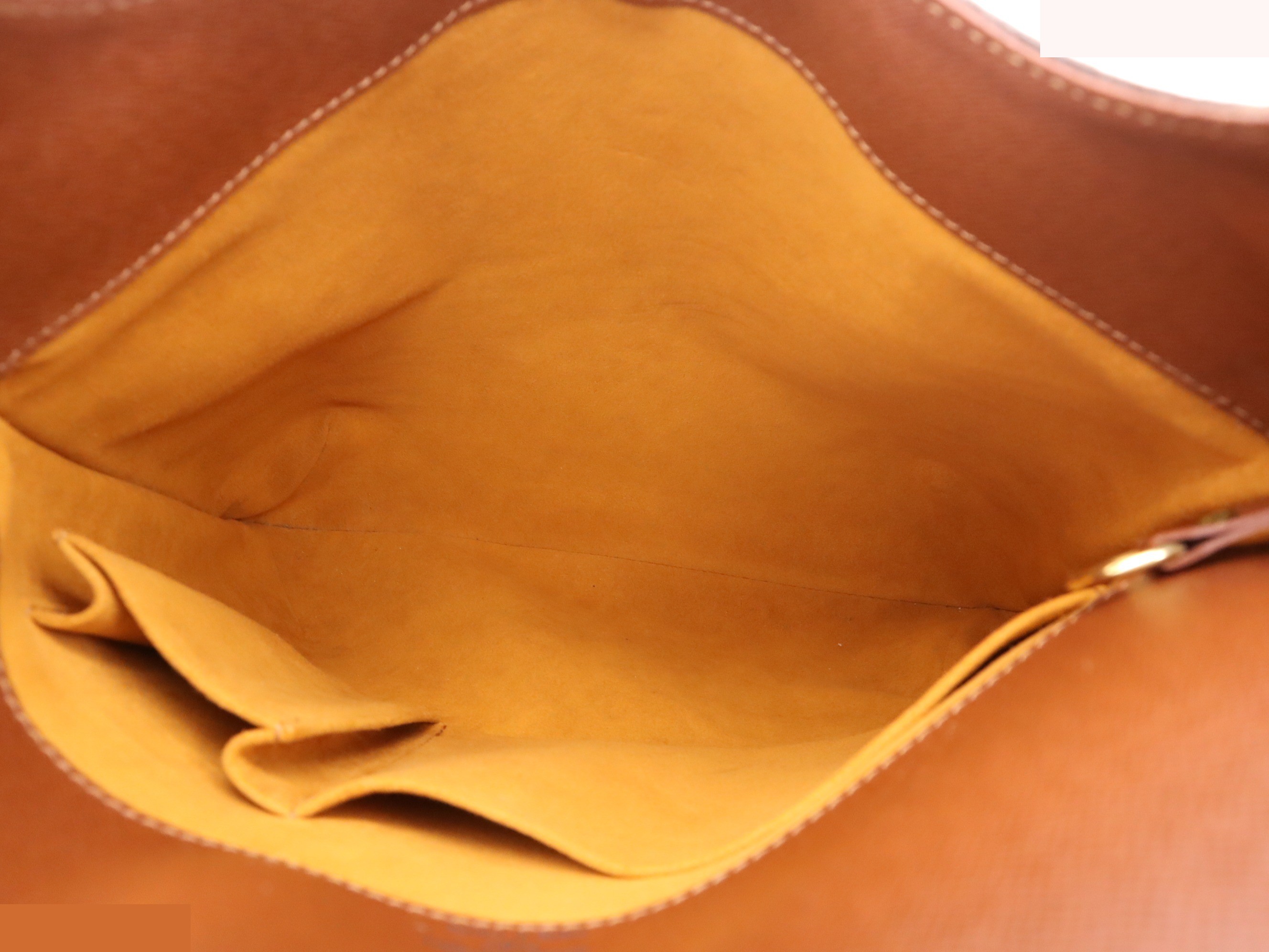 Musette — view 7