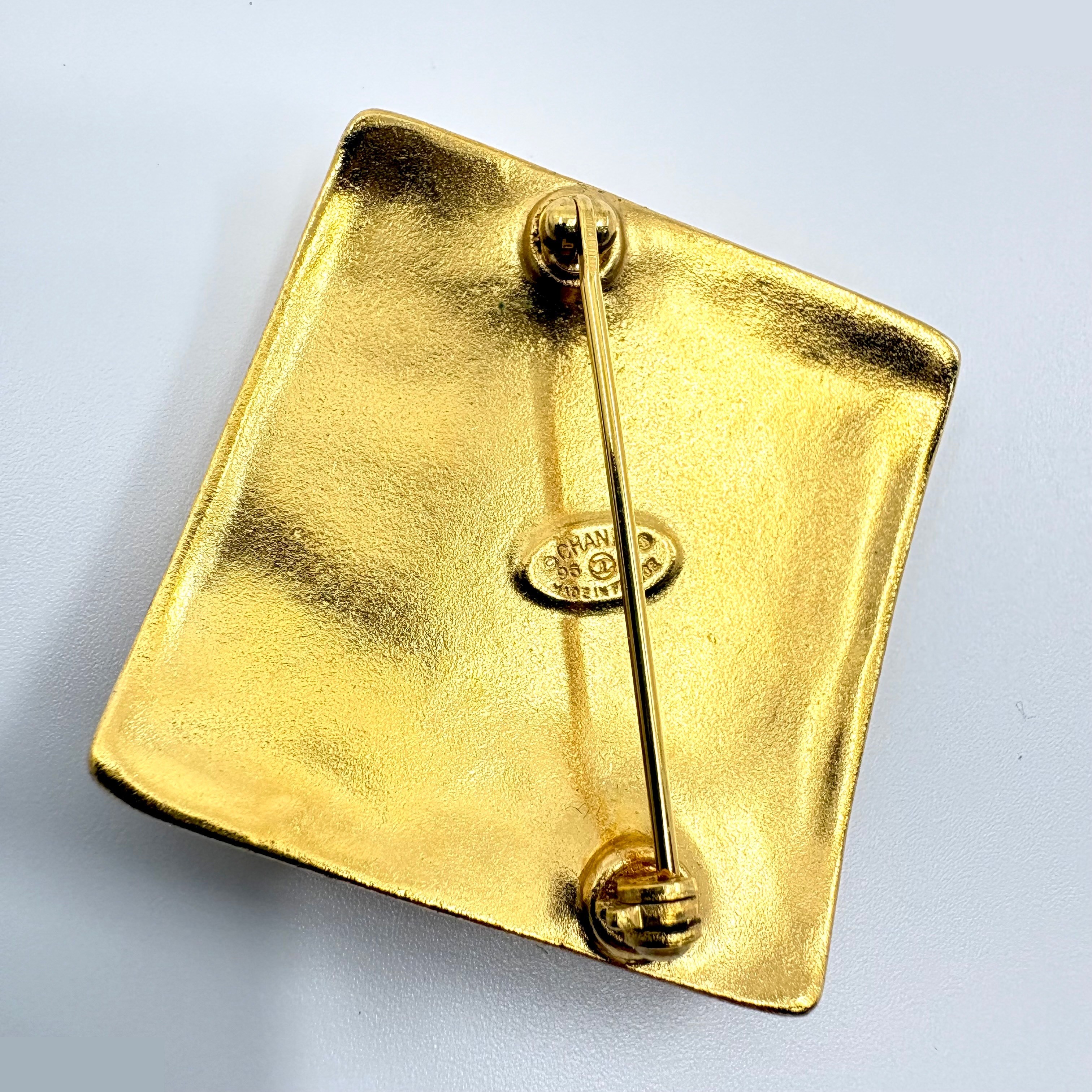 Icon Series (Precious Metals) - Brooches — view 3