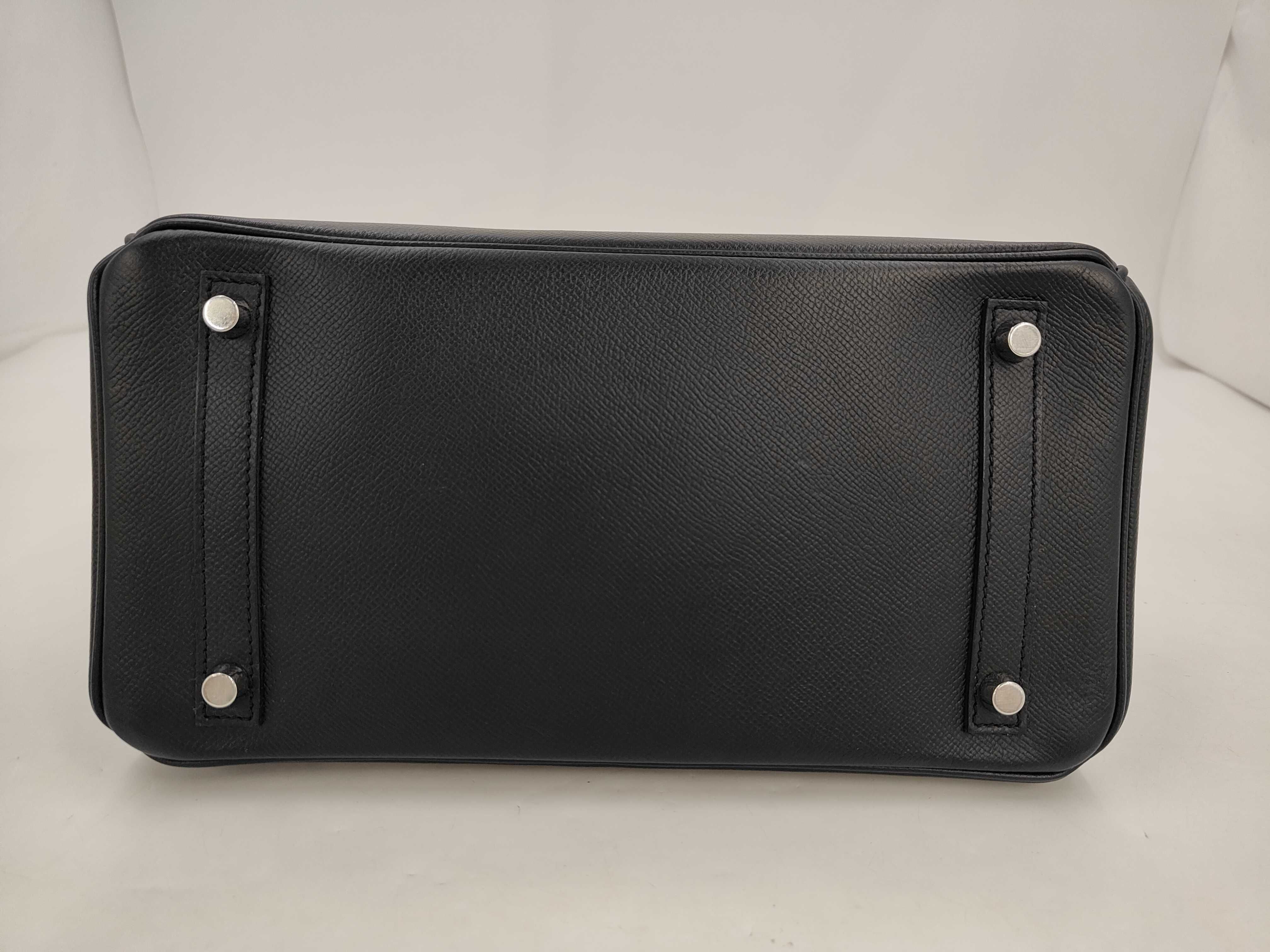 Birkin 30 C stamp Epsom leather Noir silver hardware handbag — view 3