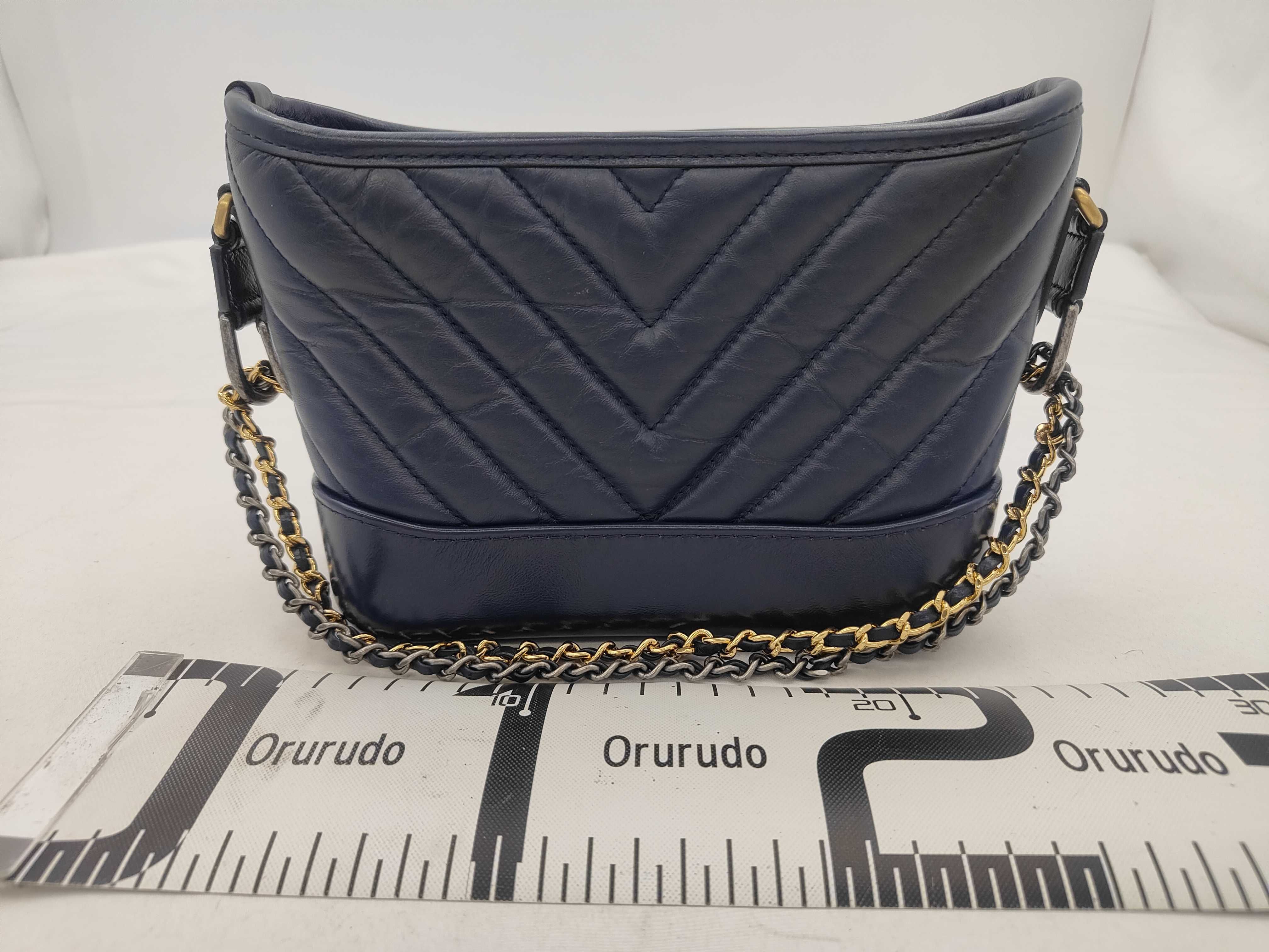 Gabrielle V-stitch Chevron Calfskin Shoulder Bag (Serial Number 29) — view 2